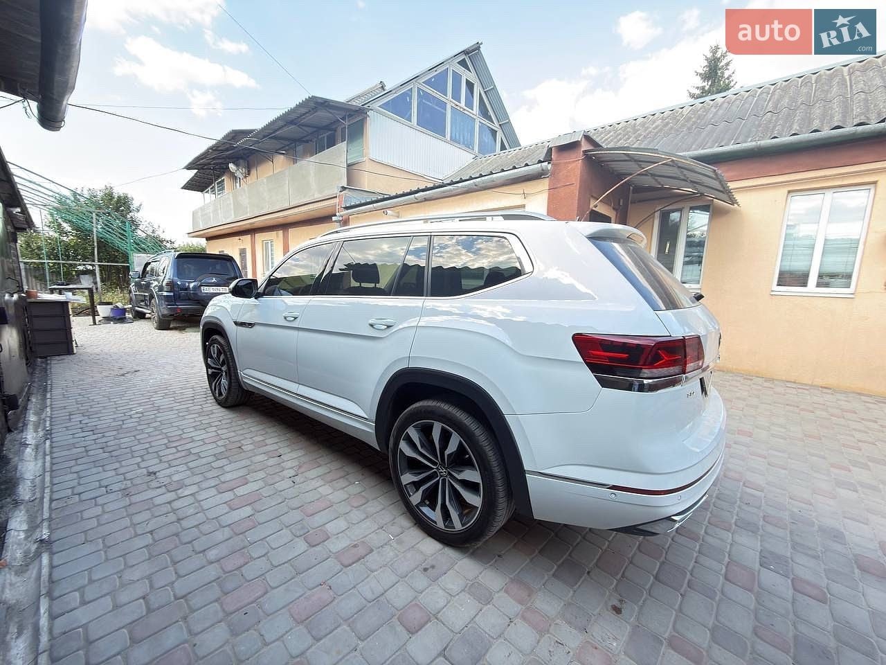 Volkswagen Atlas 2021 VIN 1V2FR2CA2NC510886 фото оголошення 14 з 33