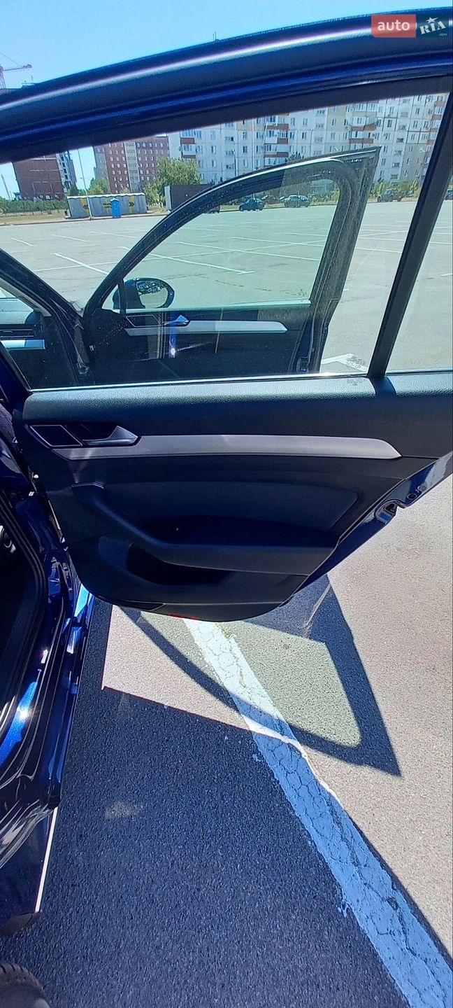 Volkswagen Passat 2017 VIN WVWZZZ3CZJE027060 фото оголошення 29 з 57