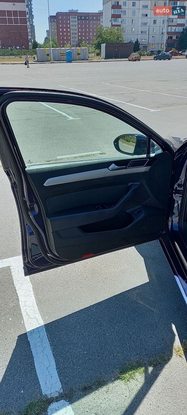 Volkswagen Passat 2017 VIN WVWZZZ3CZJE027060 фото оголошення 36 з 57