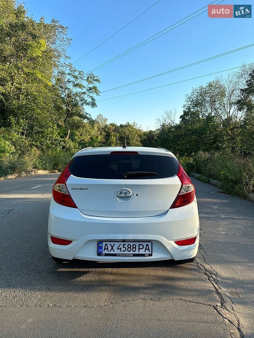 Hyundai Accent 2015 VIN KMHCT5AE7GU260082 фото оголошення 2 з 10