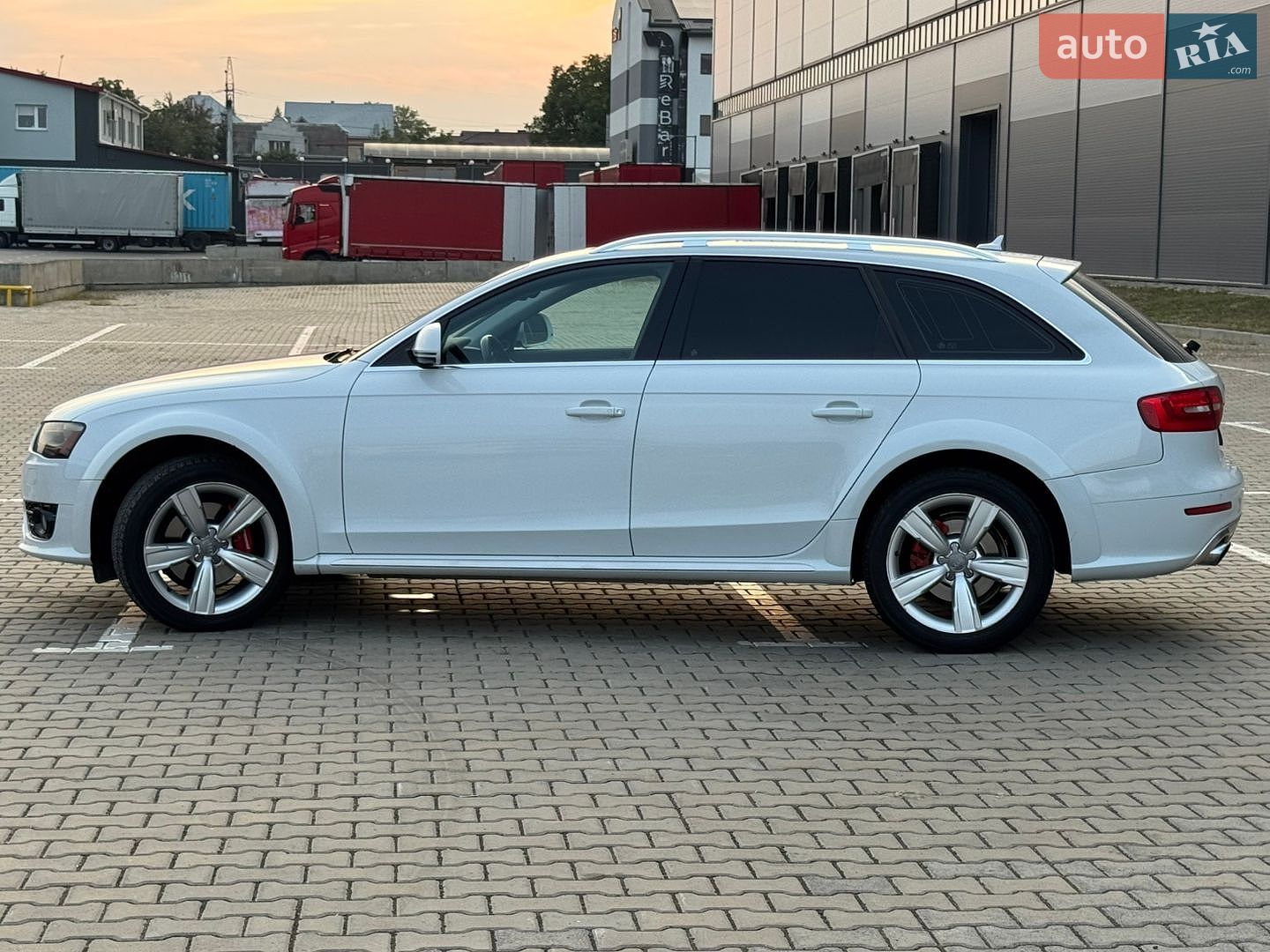 Audi A4 Allroad 2012 VIN WA1UFAFL3DA177238 фото оголошення 9 з 26