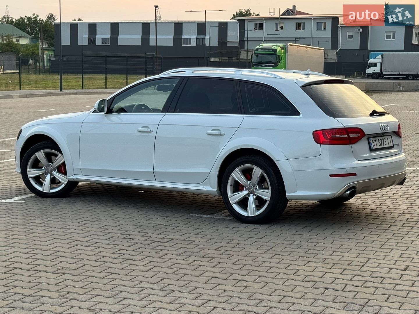 Audi A4 Allroad 2012 VIN WA1UFAFL3DA177238 фото оголошення 10 з 26