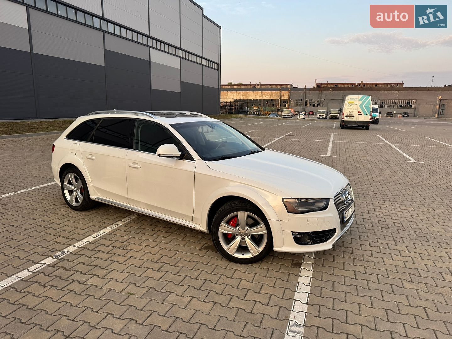 Audi A4 Allroad 2012 VIN WA1UFAFL3DA177238 фото оголошення 11 з 26