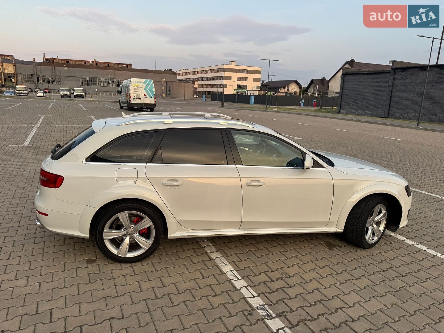 Audi A4 Allroad 2012 VIN WA1UFAFL3DA177238 фото оголошення 12 з 26