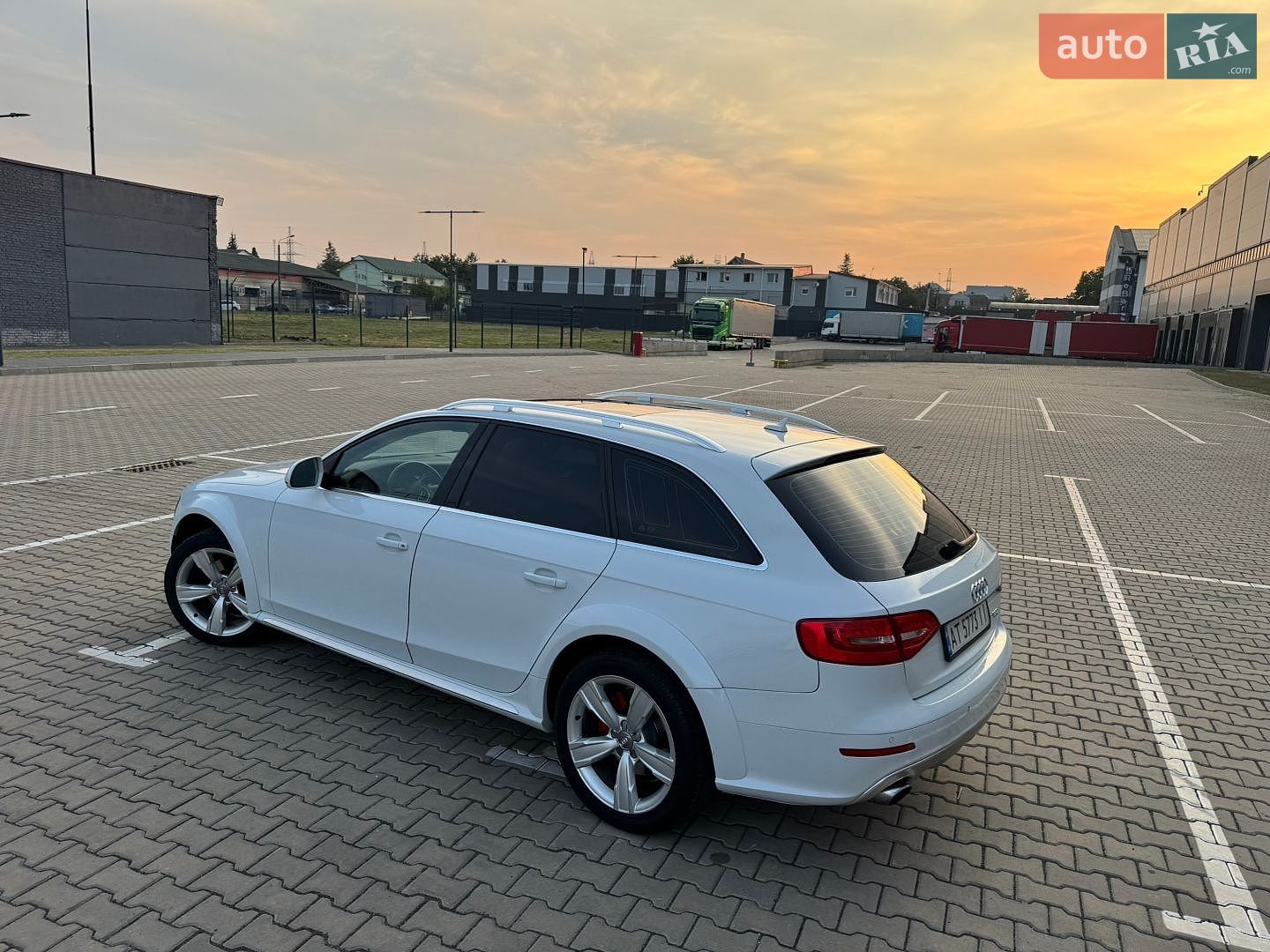 Audi A4 Allroad 2012 VIN WA1UFAFL3DA177238 фото оголошення 18 з 26