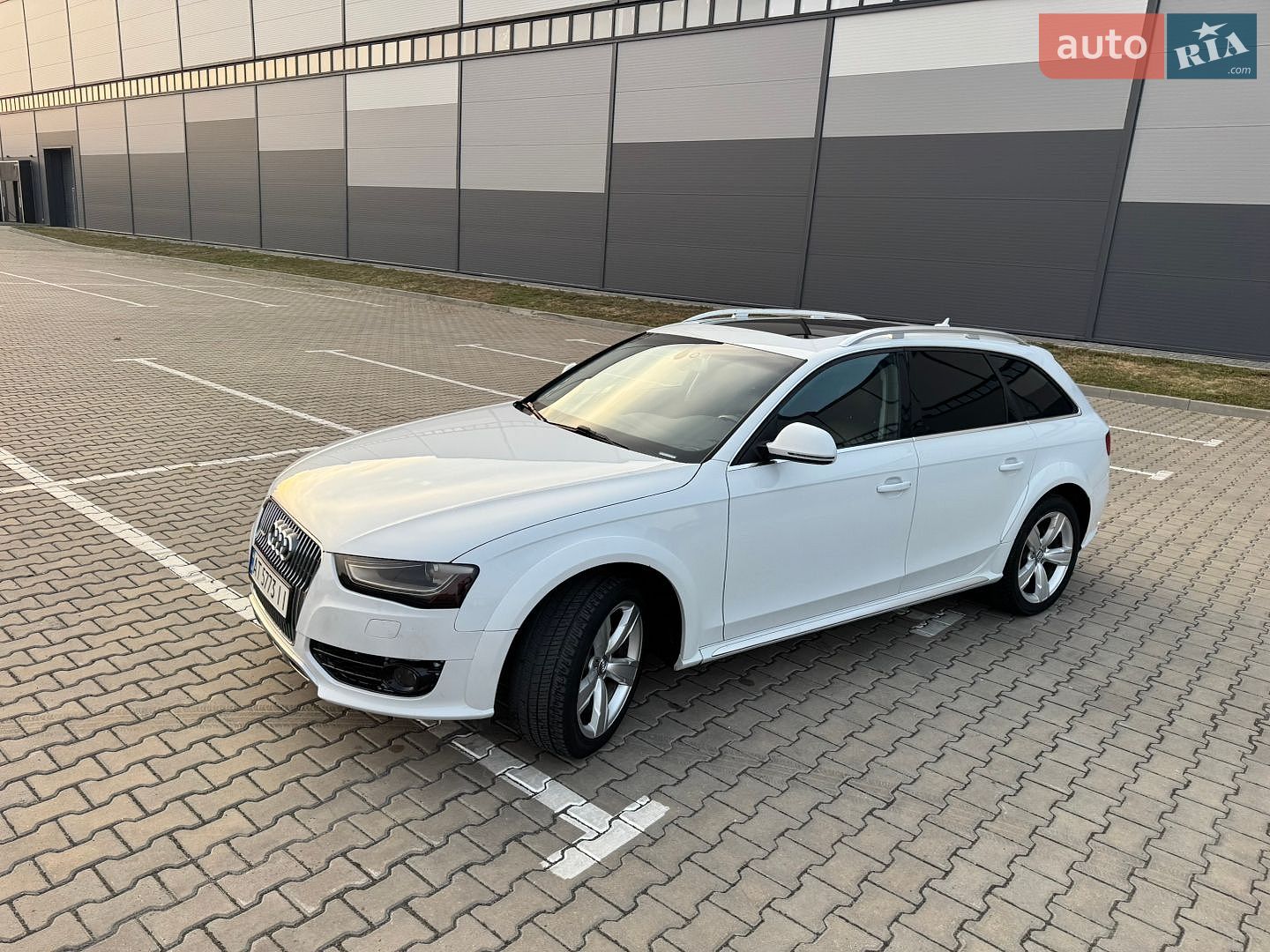 Audi A4 Allroad 2012 VIN WA1UFAFL3DA177238 фото оголошення 6 з 26