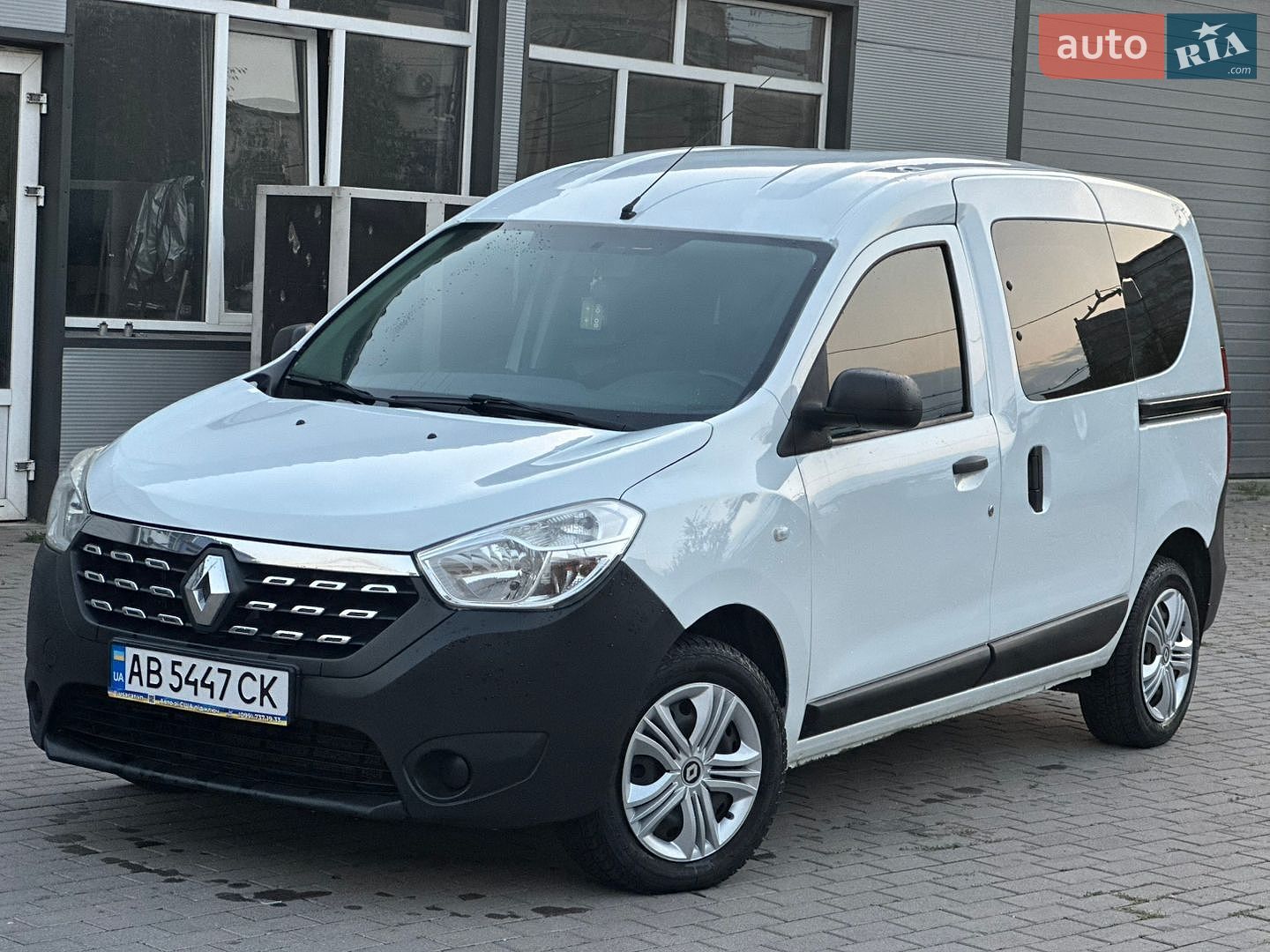 Renault Dokker 2017 VIN VF10SRCL457626646 фото оголошення 3 з 38