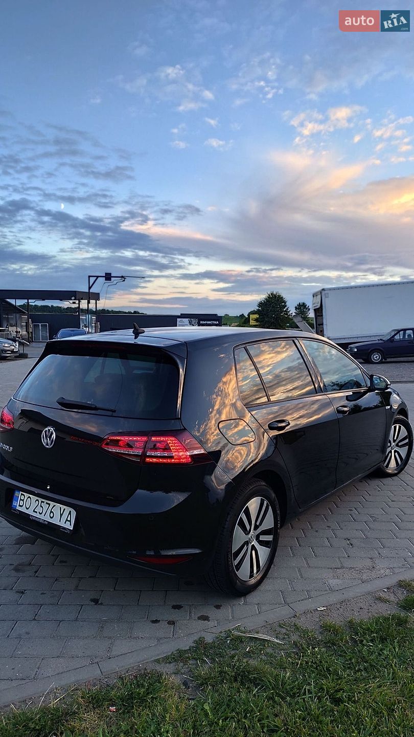 Volkswagen e-Golf 2014 VIN WVWZZZAUZFW904217 фото оголошення 2 з 15