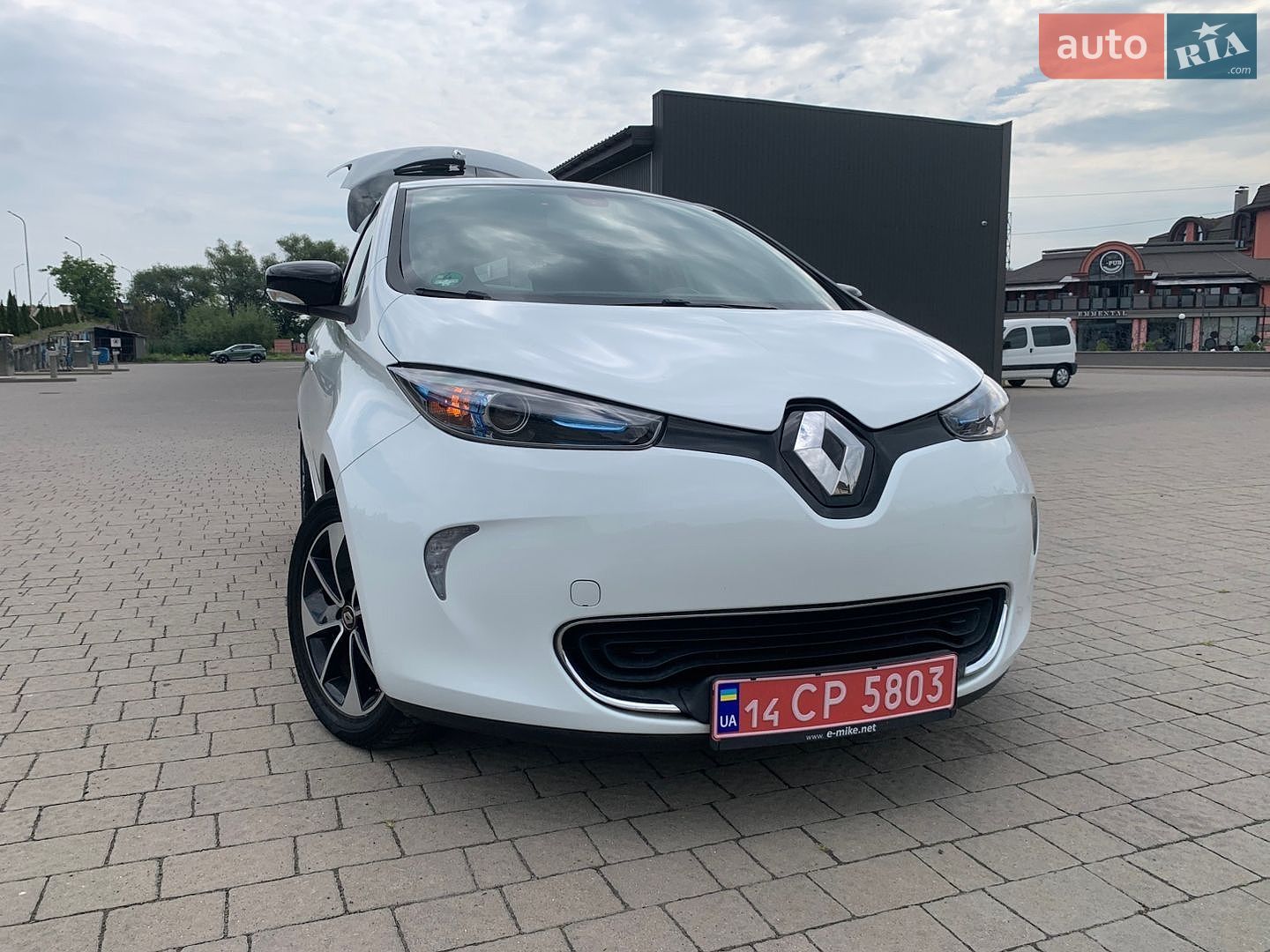 Renault Zoe 2018 VIN VF1AGVYF059899973 фото оголошення 2 з 59