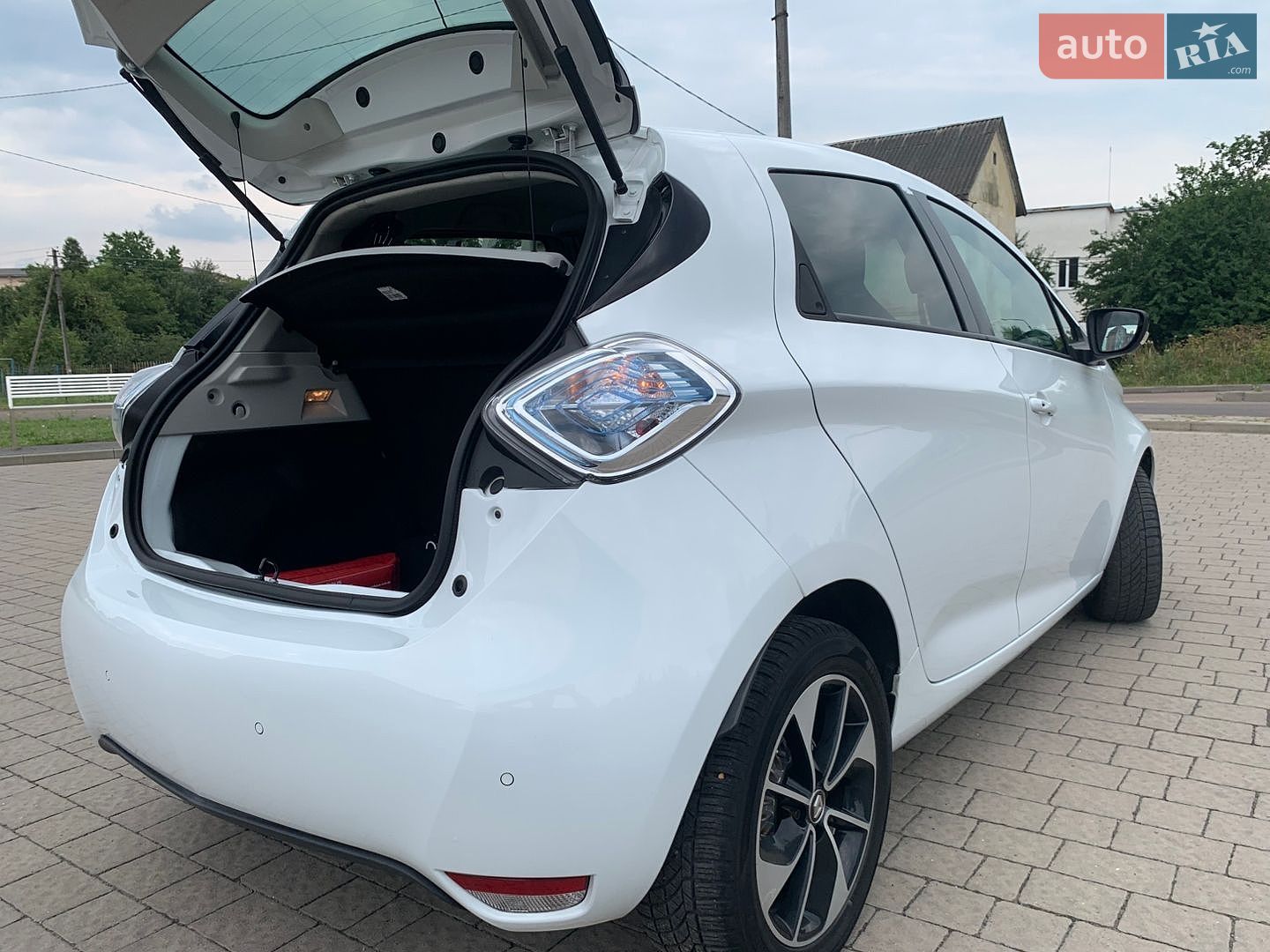 Renault Zoe 2018 VIN VF1AGVYF059899973 фото оголошення 21 з 59