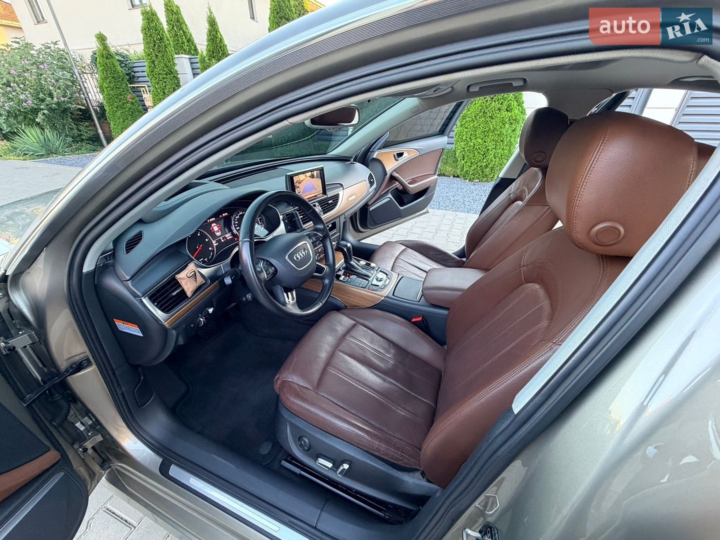 Audi A6 2015 VIN WAUZZZ4G0GN053283 фото оголошення 16 з 101