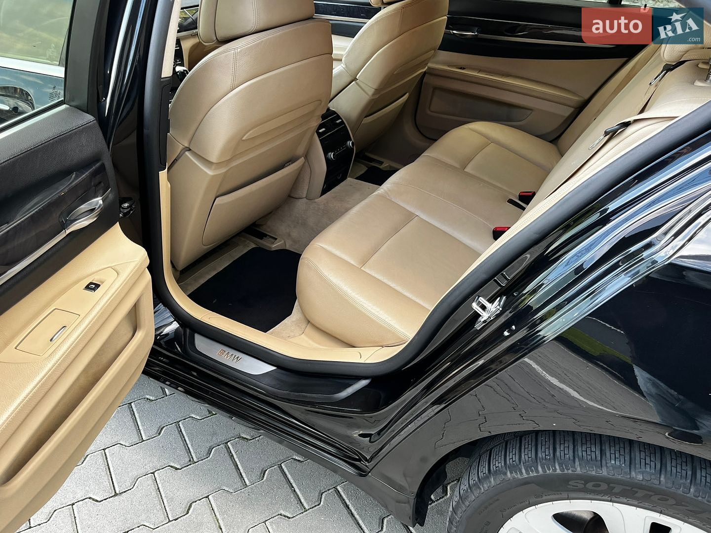 BMW 7 Series 2008 VIN Y79KM21090CC46607 фото оголошення 22 з 52