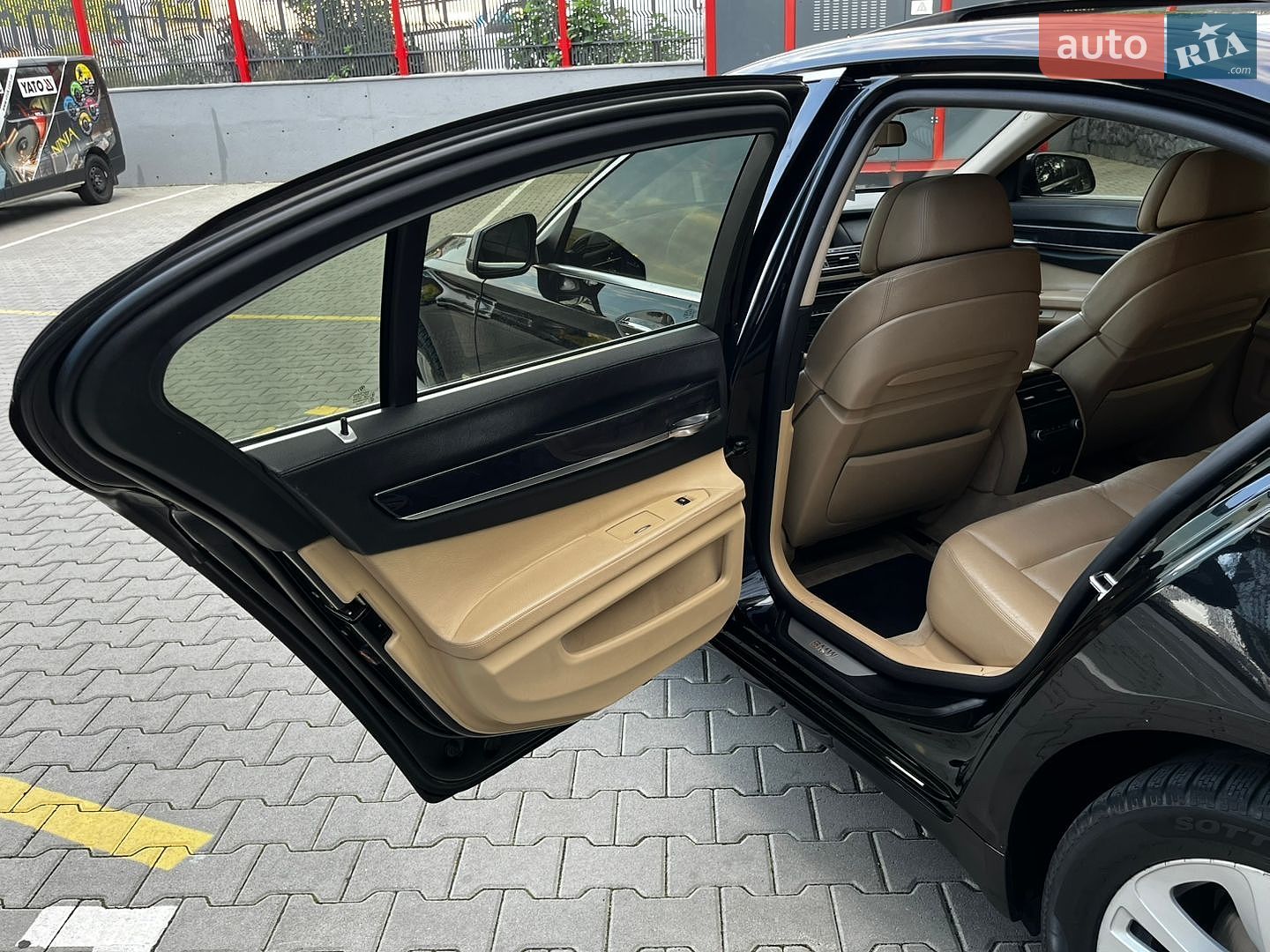 BMW 7 Series 2008 VIN Y79KM21090CC46607 фото оголошення 21 з 52