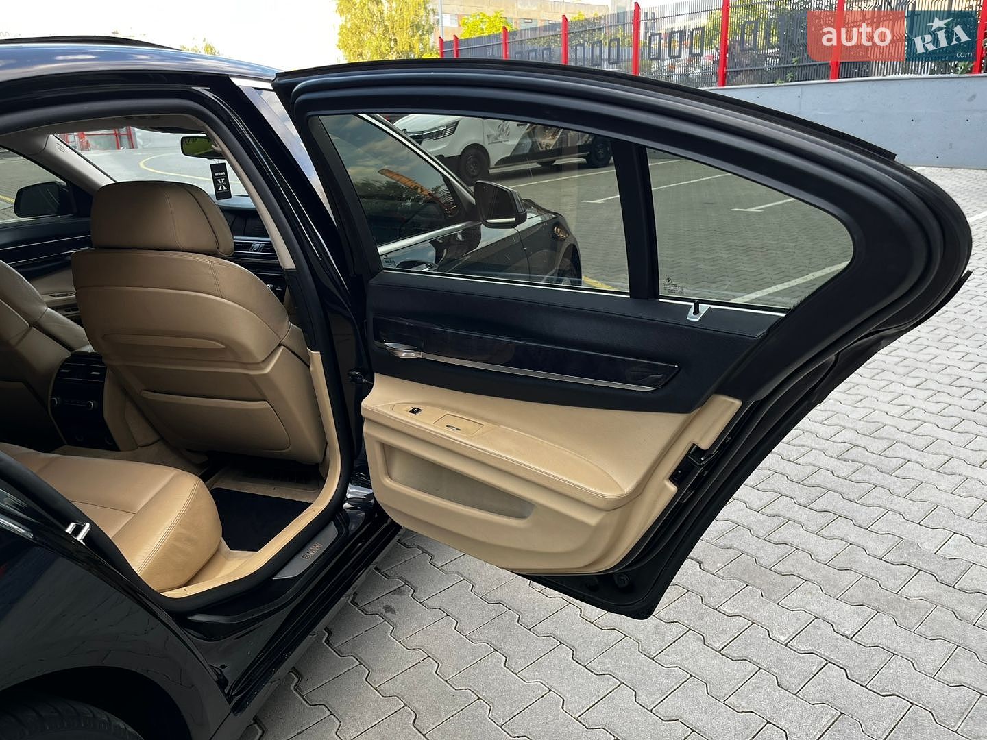 BMW 7 Series 2008 VIN Y79KM21090CC46607 фото оголошення 33 з 52