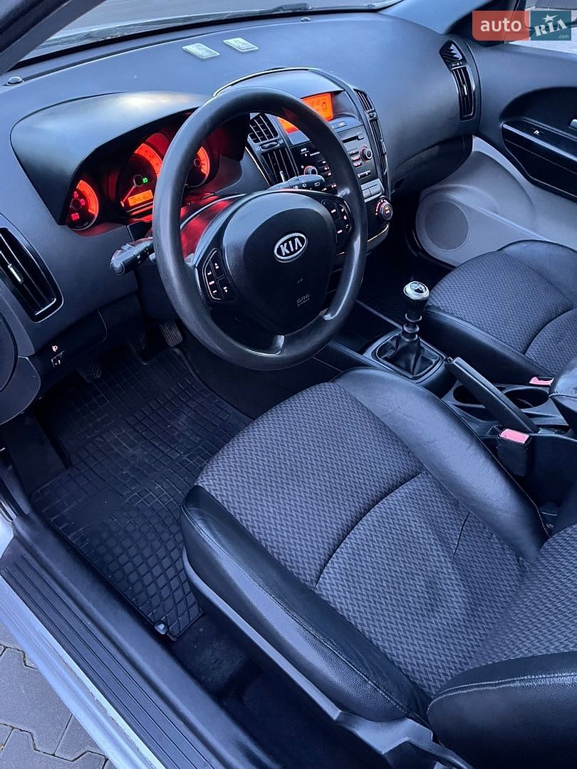 Kia Ceed 2009 VIN U5YFF52529L098619 фото оголошення 43 з 56