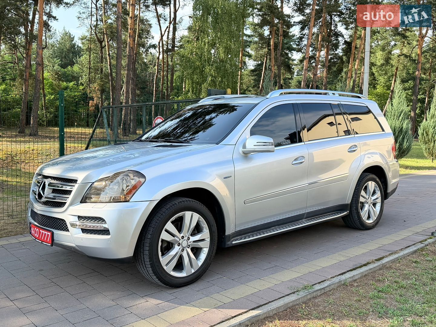 Mercedes-Benz GL-Class 2012 VIN 4JGBF2FE6CA802634 фото оголошення 2 з 126