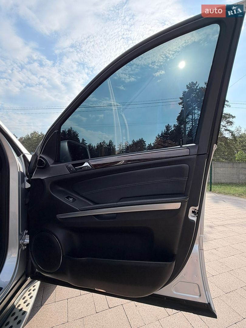 Mercedes-Benz GL-Class 2012 VIN 4JGBF2FE6CA802634 фото оголошення 64 з 126