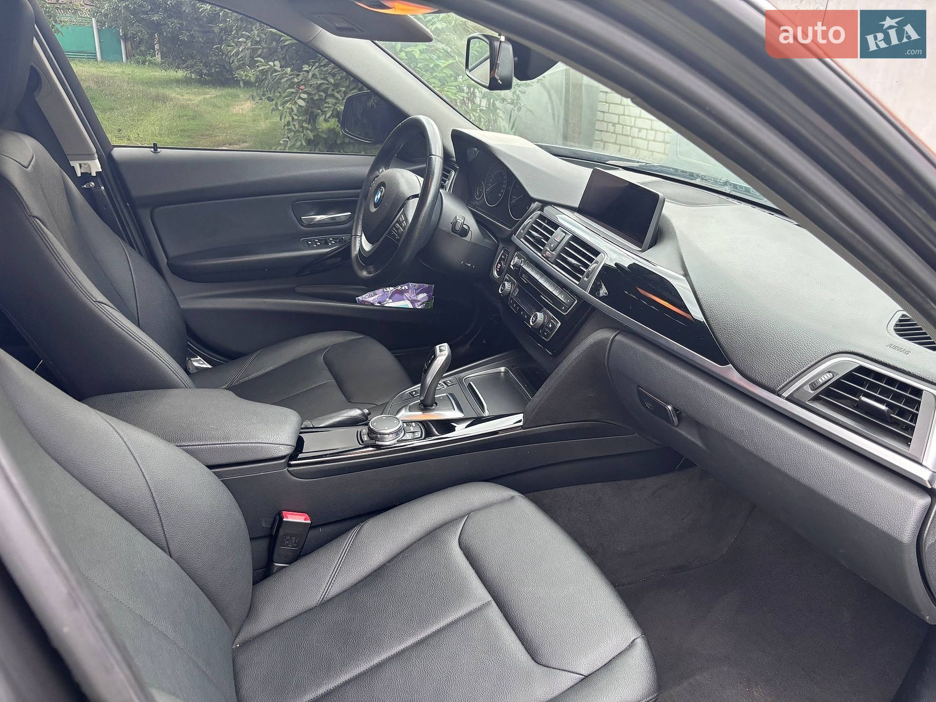 BMW 3 Series 2016 VIN WBA8C5107GK638621 фото оголошення 15 з 28