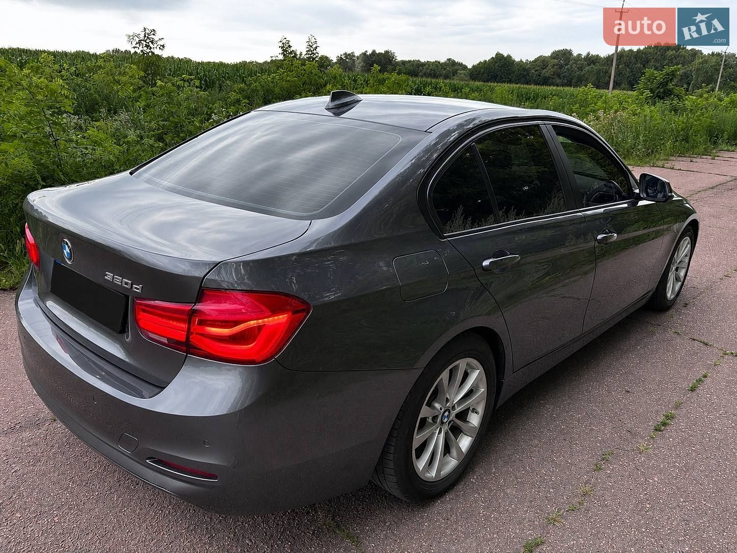 BMW 3 Series 2016 VIN WBA8C5107GK638621 фото оголошення 12 з 28