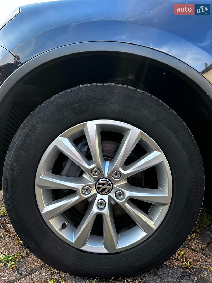 Volkswagen Touareg 2012 VIN WVGDK9BP9CD010643 фото оголошення 20 з 35