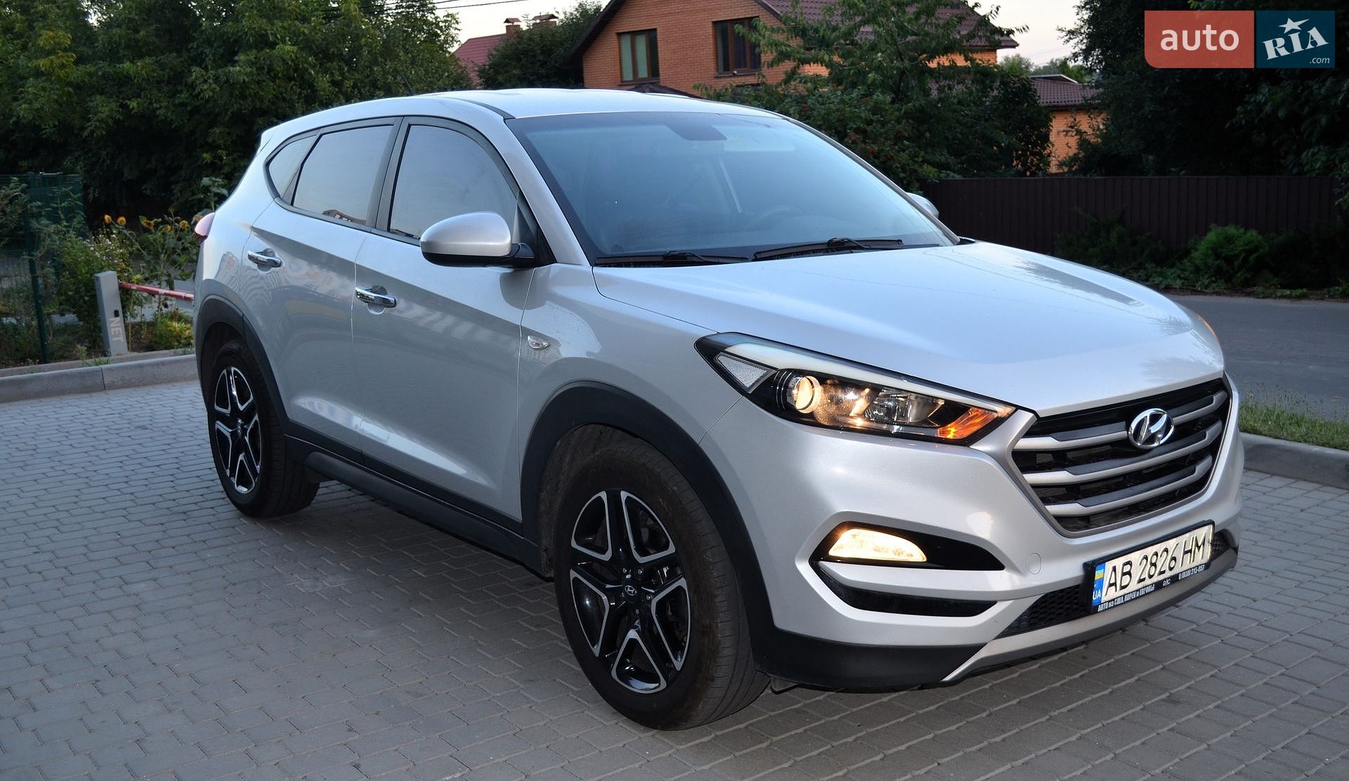 Hyundai Tucson 2016 VIN KMHJ281ABHU311662 фото оголошення 2 з 28