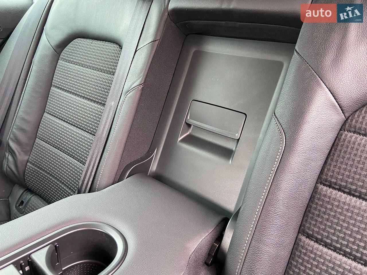 Volkswagen Golf 2016 VIN WVWZZZAUZHP520448 фото оголошення 15 з 24