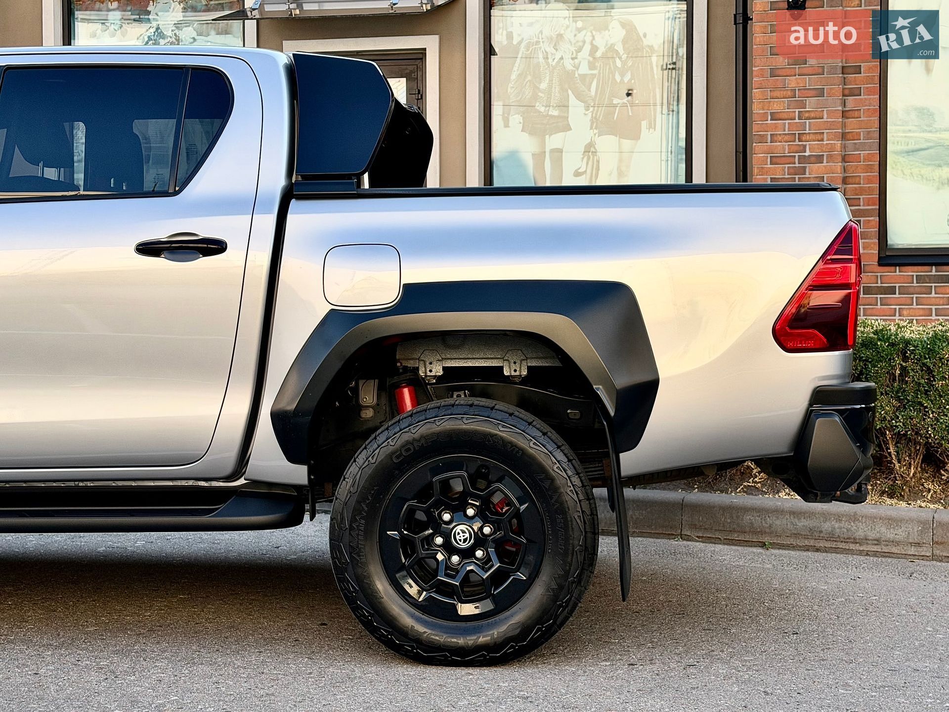 Toyota Hilux 2023 VIN MR0BA3CD400177089 фото оголошення 19 з 64