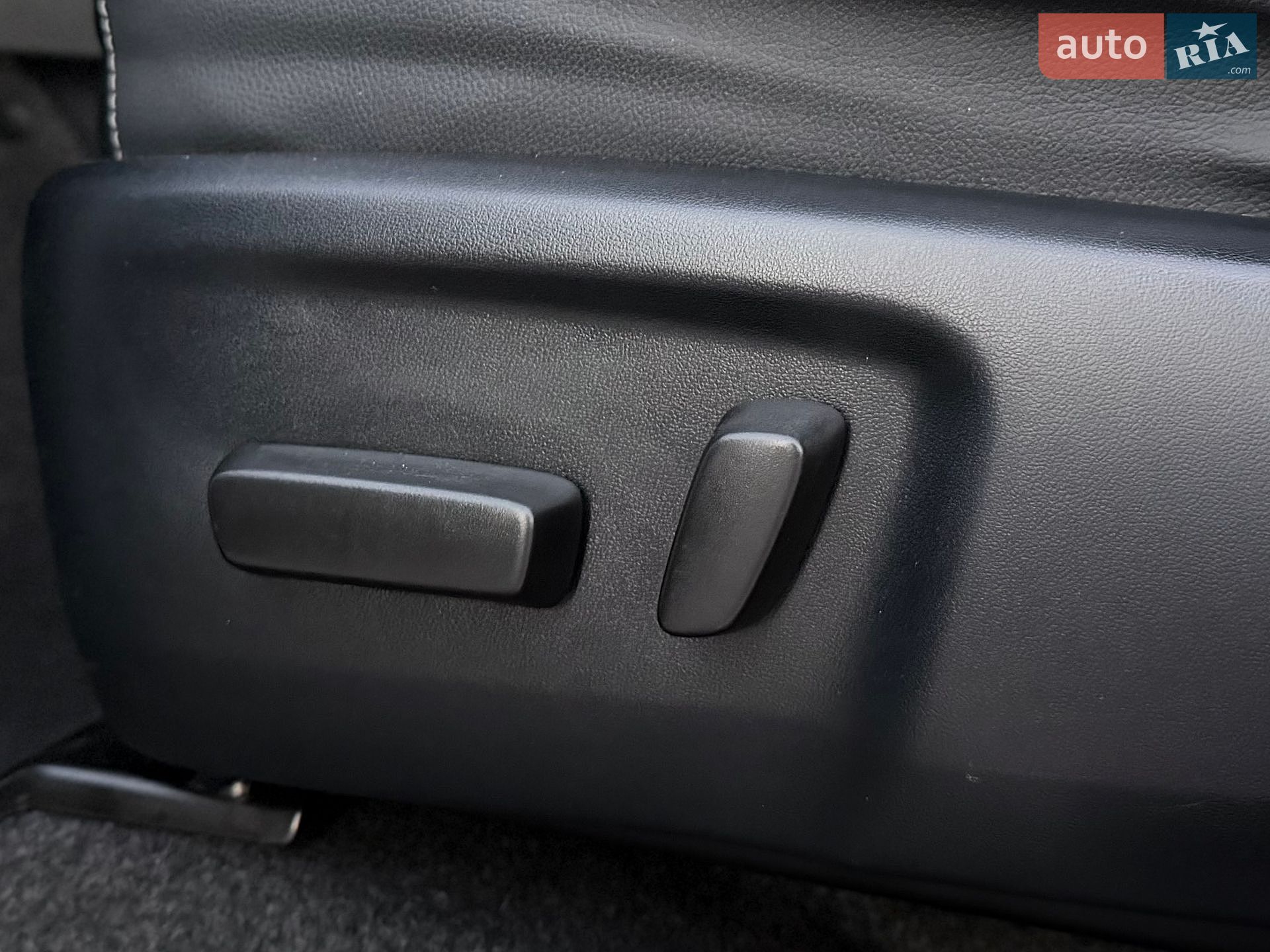 Toyota Hilux 2023 VIN MR0BA3CD400177089 фото оголошення 27 з 64