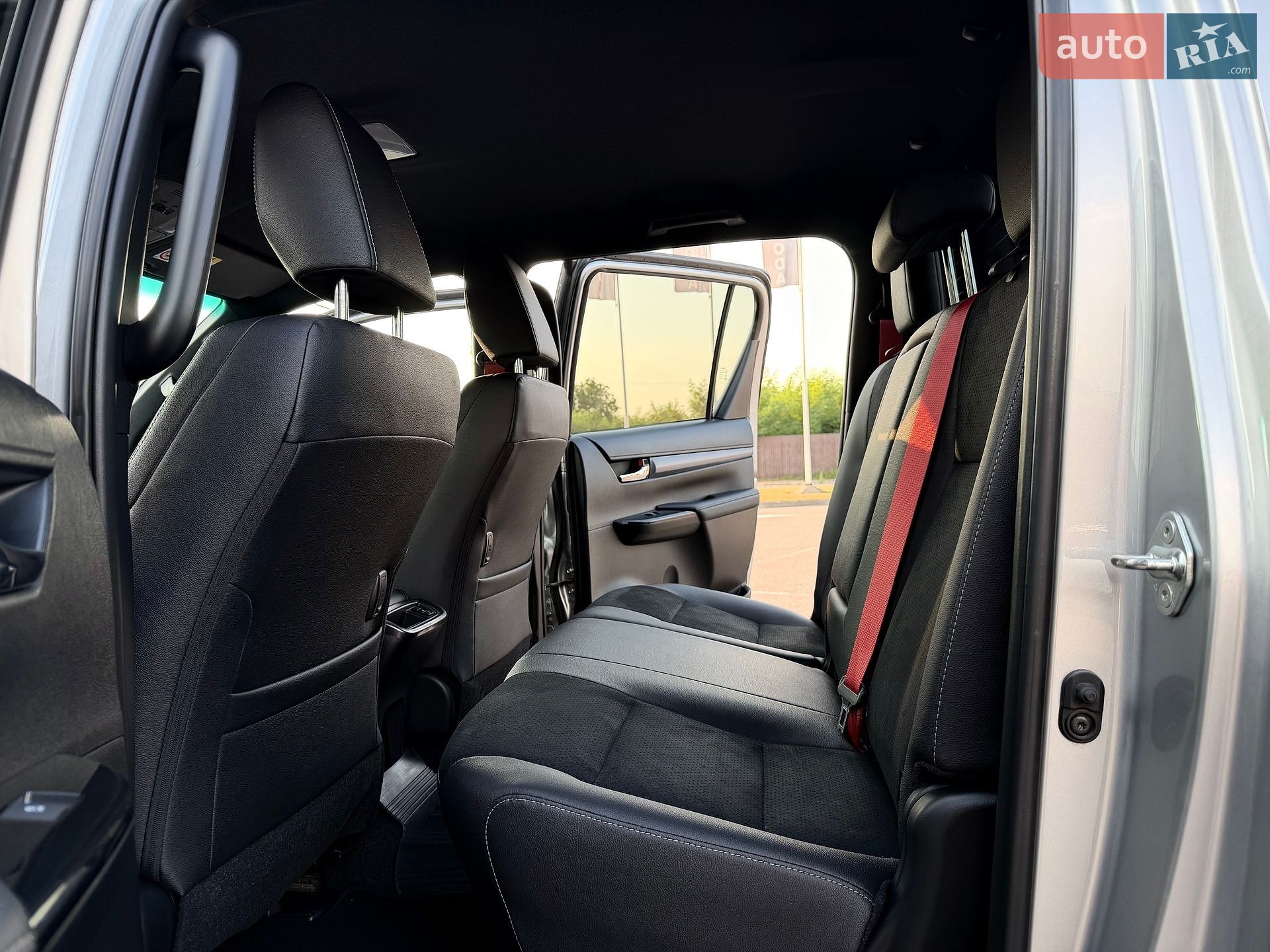 Toyota Hilux 2023 VIN MR0BA3CD400177089 фото оголошення 36 з 64