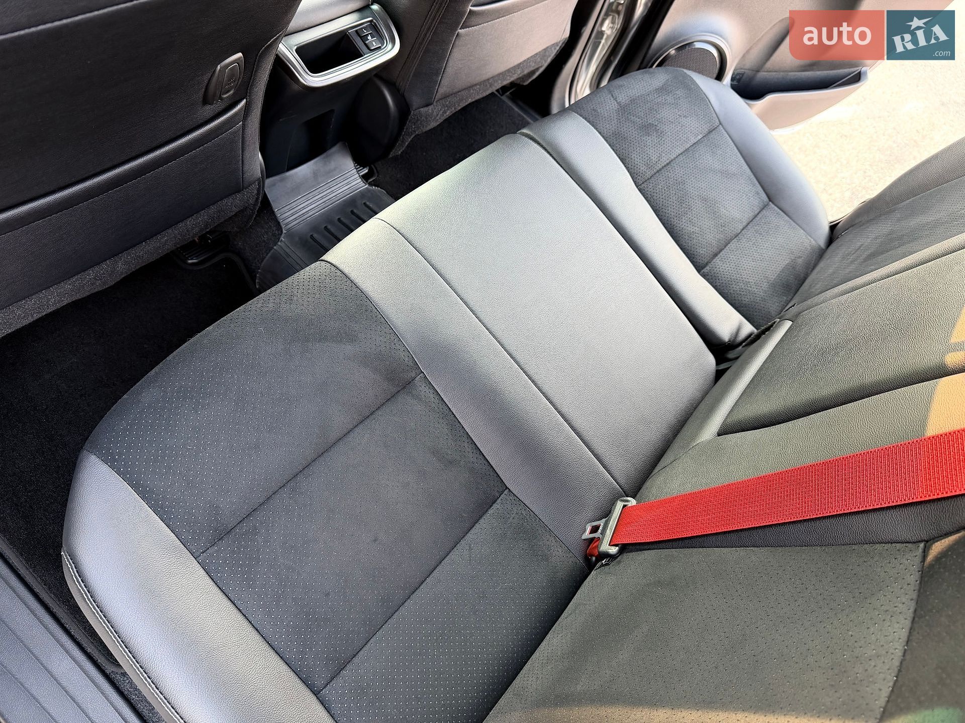 Toyota Hilux 2023 VIN MR0BA3CD400177089 фото оголошення 37 з 64