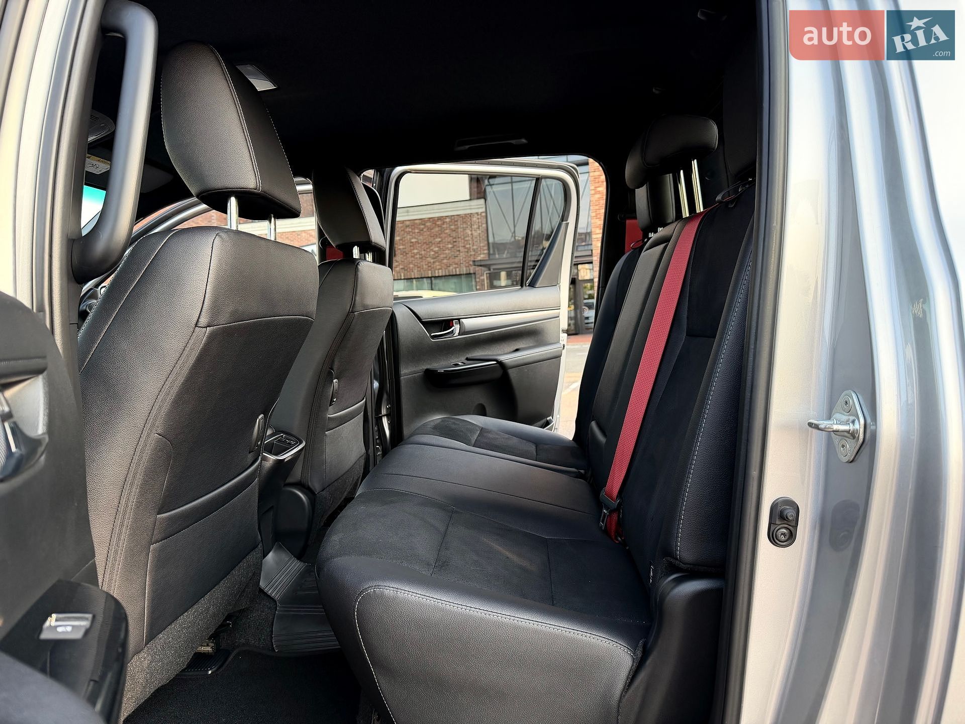 Toyota Hilux 2023 VIN MR0BA3CD400177089 фото оголошення 50 з 64