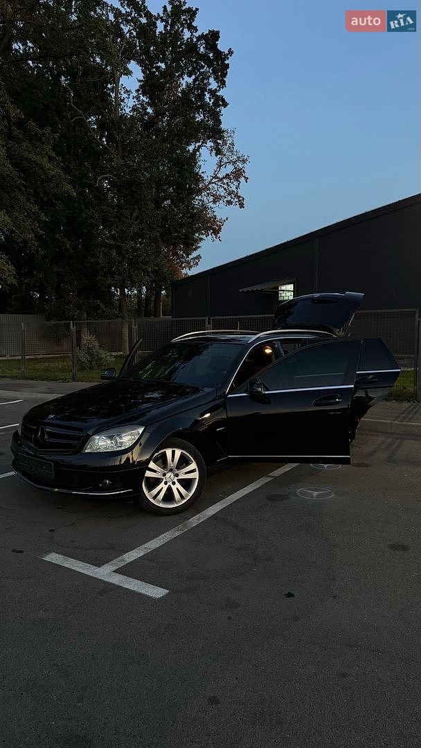 Mercedes-Benz C-Class 2009 VIN WDD2042411F371686 фото оголошення 3 з 13