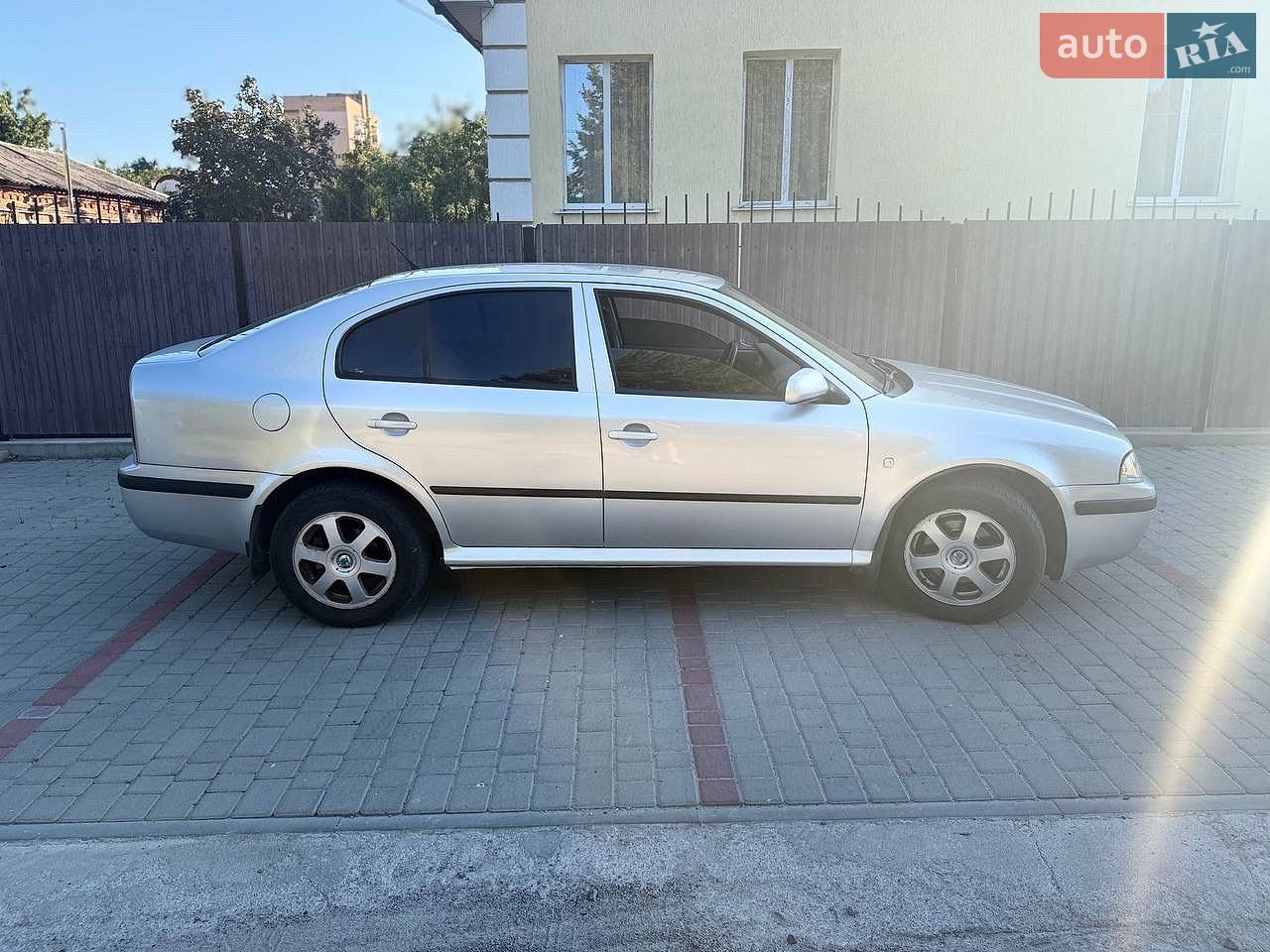 Skoda Octavia 2004 VIN TMBBP41U448736928 фото оголошення 4 з 8