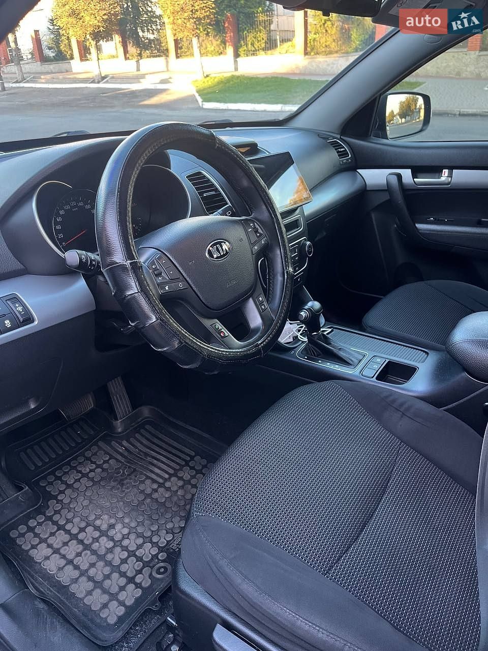 Kia Sorento 2013 VIN Y6DKU814DE5472592 фото оголошення 3 з 14