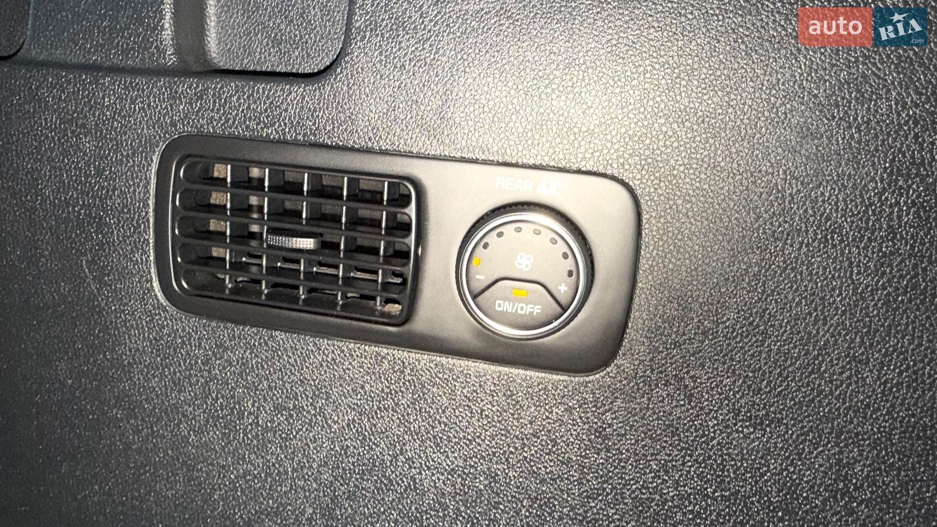 Kia Sorento 2015 VIN KNAPH81BDF5071462 фото оголошення 40 з 68