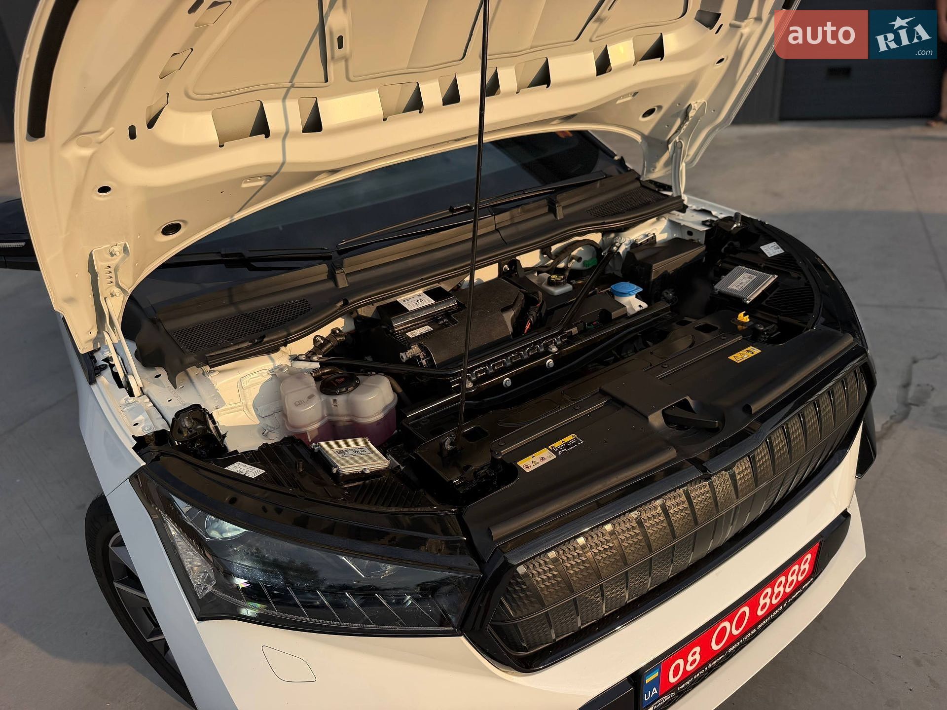 Skoda Enyaq iV 2022 VIN TMBJB7NY0NF034854 фото оголошення 32 з 81
