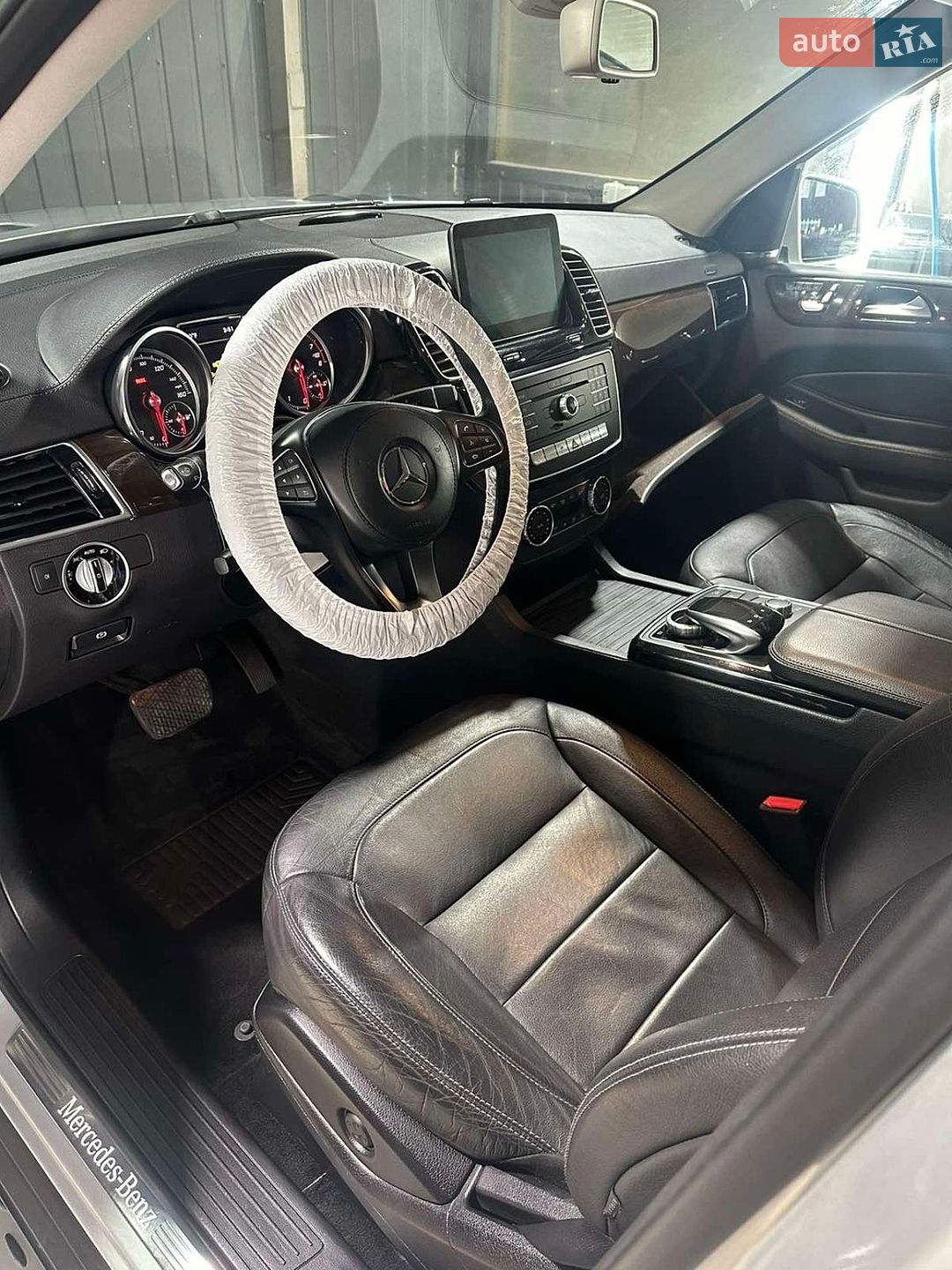 Mercedes-Benz GLS-Class 2016 VIN 4JGDF6EEXHA755388 фото оголошення 12 з 27
