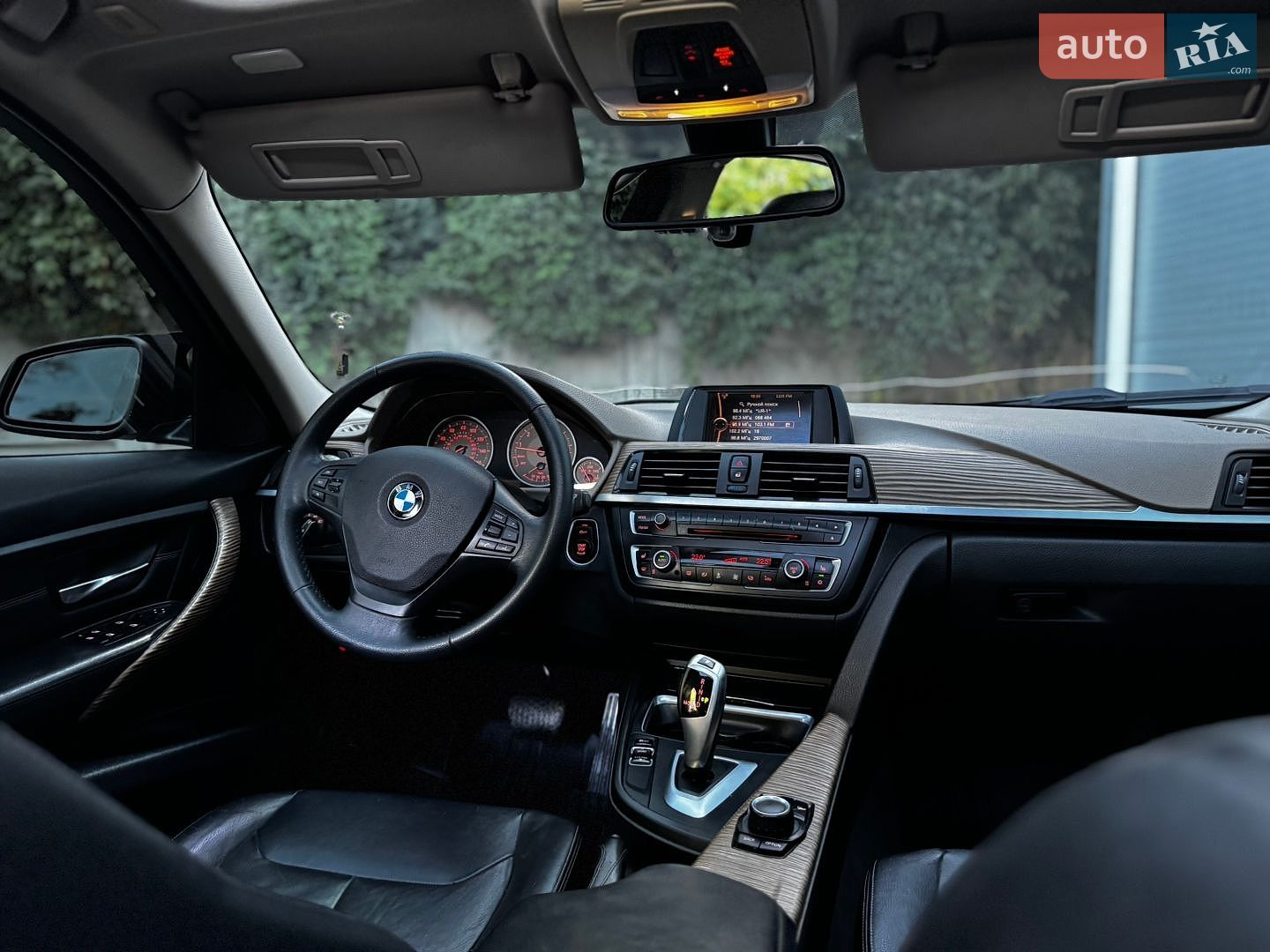BMW 3 Series 2012 VIN WBA3A5C57CF347208 фото оголошення 9 з 57