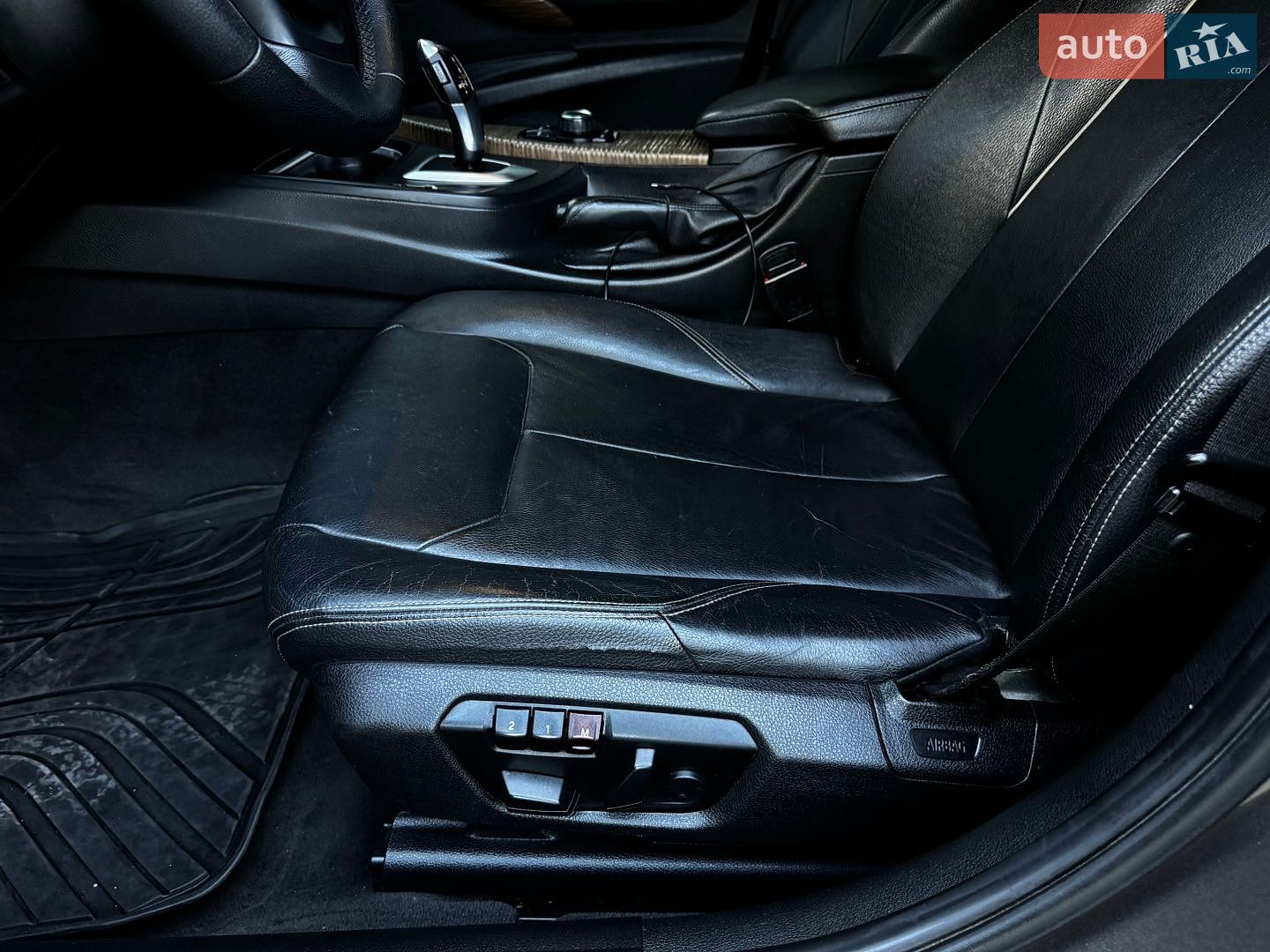 BMW 3 Series 2012 VIN WBA3A5C57CF347208 фото оголошення 12 з 57