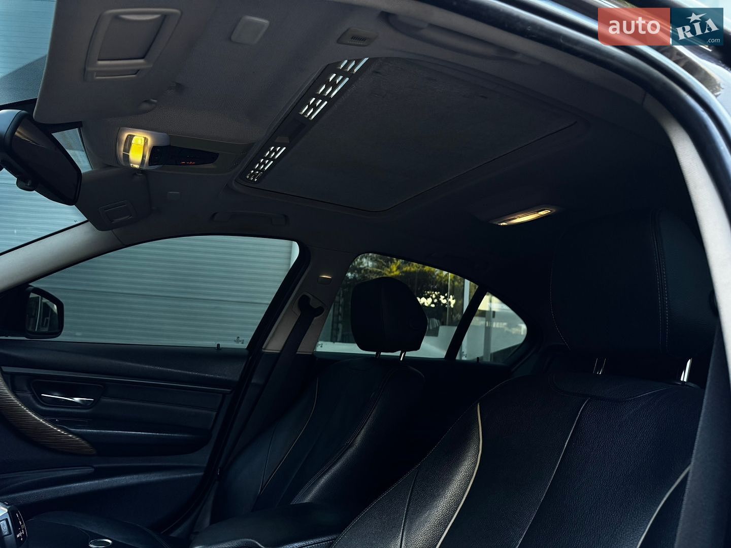 BMW 3 Series 2012 VIN WBA3A5C57CF347208 фото оголошення 30 з 57