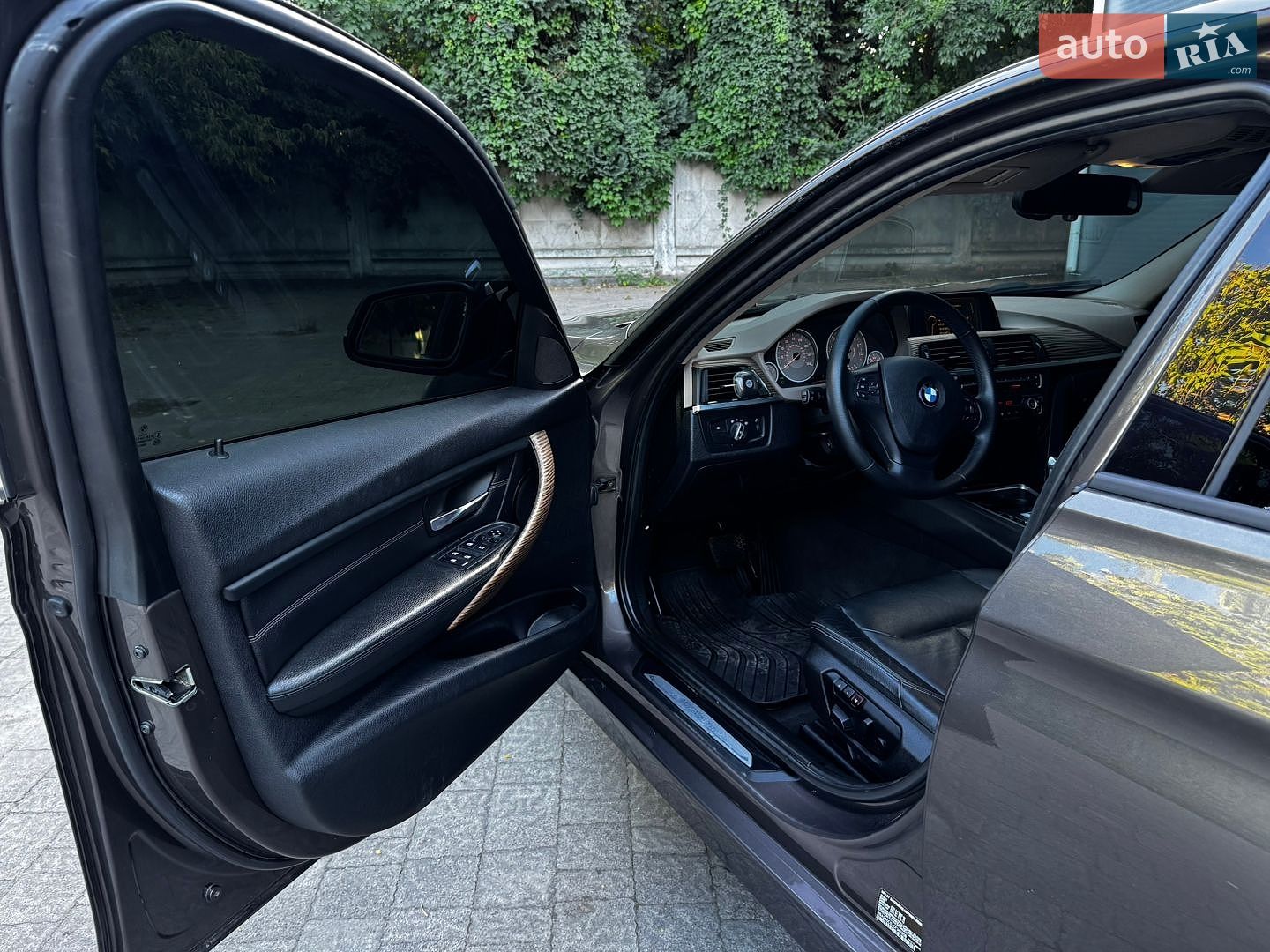 BMW 3 Series 2012 VIN WBA3A5C57CF347208 фото оголошення 28 з 57
