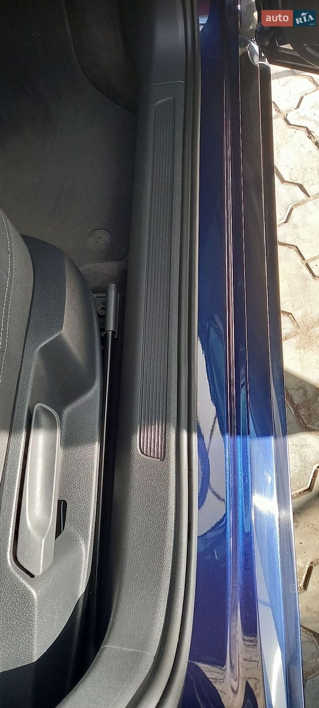 Volkswagen Passat 2017 VIN WVWZZZ3CZJE027060 фото оголошення 4 з 57