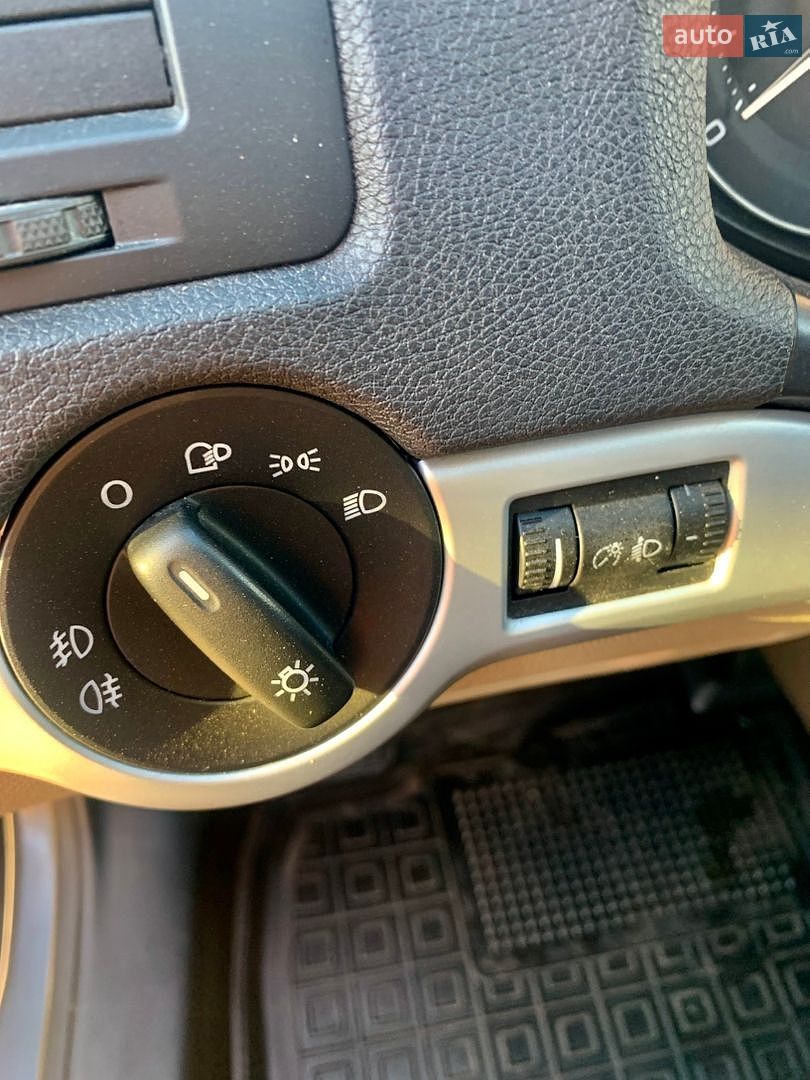 Skoda Octavia 2007 VIN TMBHX61Z882013271 фото оголошення 18 з 26