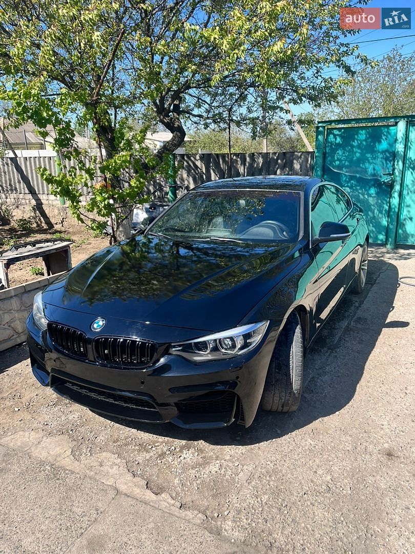BMW 4 Series Gran Coupe 2018 VIN WBA4J1C55KBM13029 фото оголошення 2 з 8