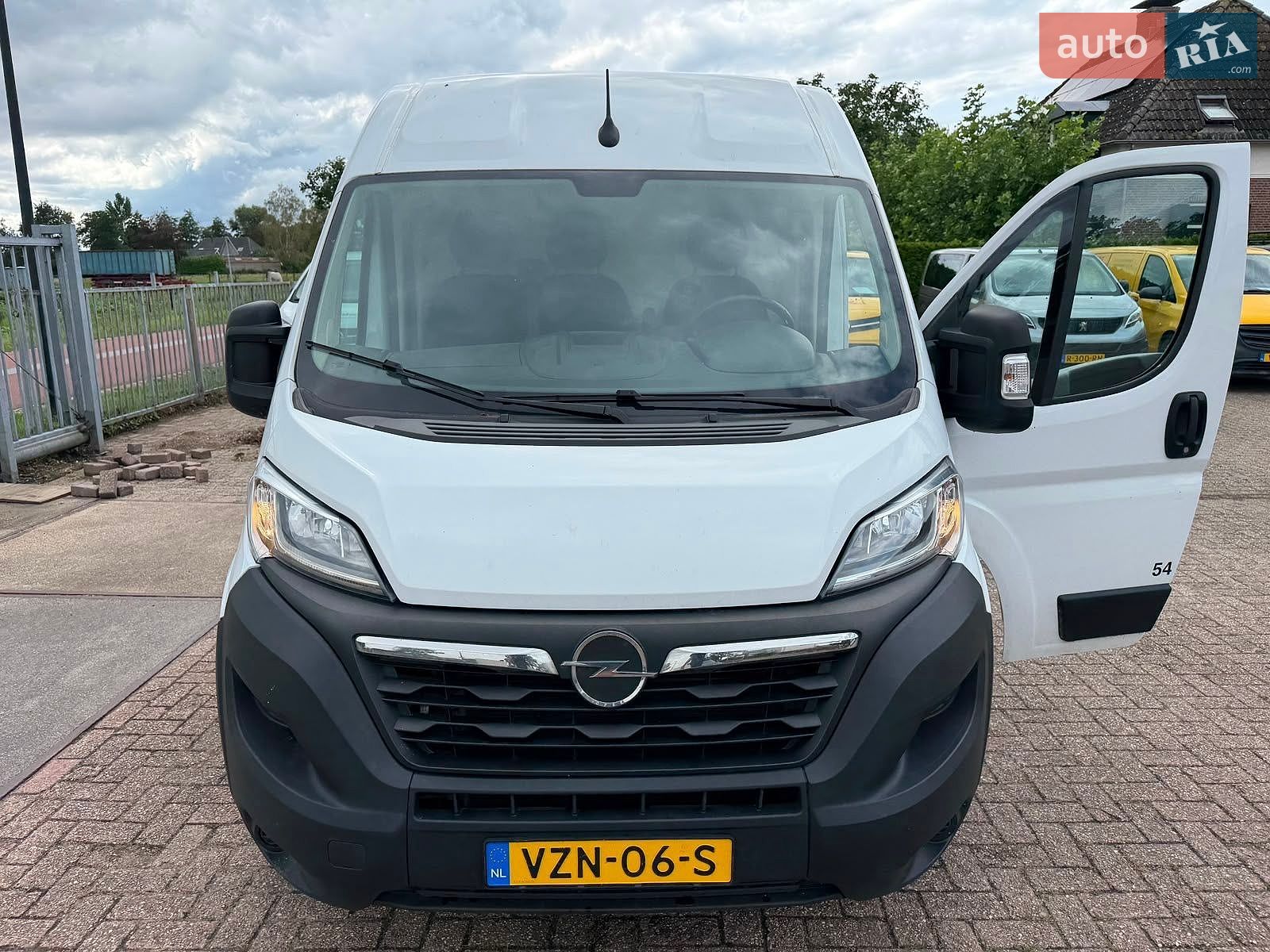Opel Movano 2023 VIN VXEYCBPFC12Y16146 фото оголошення 2 з 14