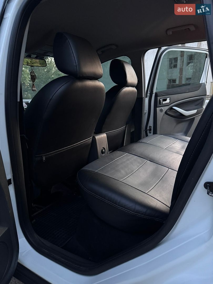 Ford Kuga 2011 VIN WF0RXXGCDRBP29826 фото оголошення 6 з 7