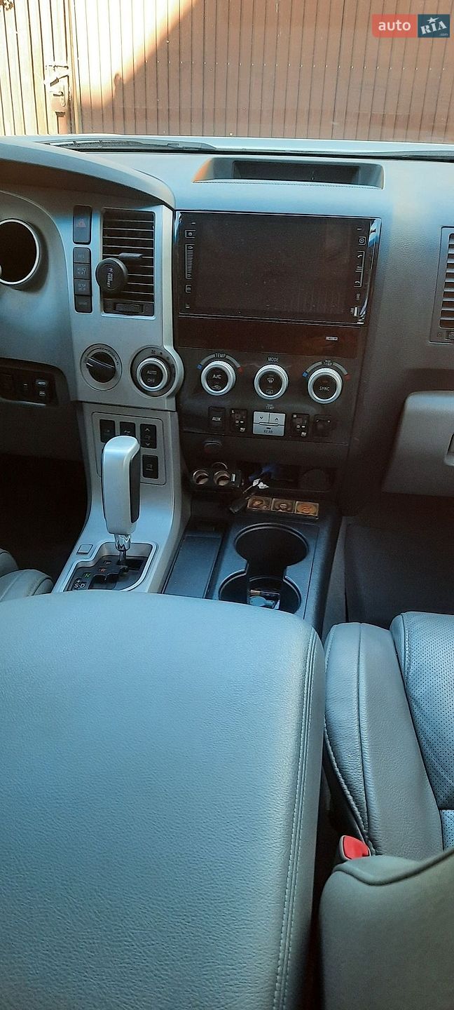 Toyota Sequoia 2008 VIN 5TDBY67A18S015246 фото оголошення 12 з 67