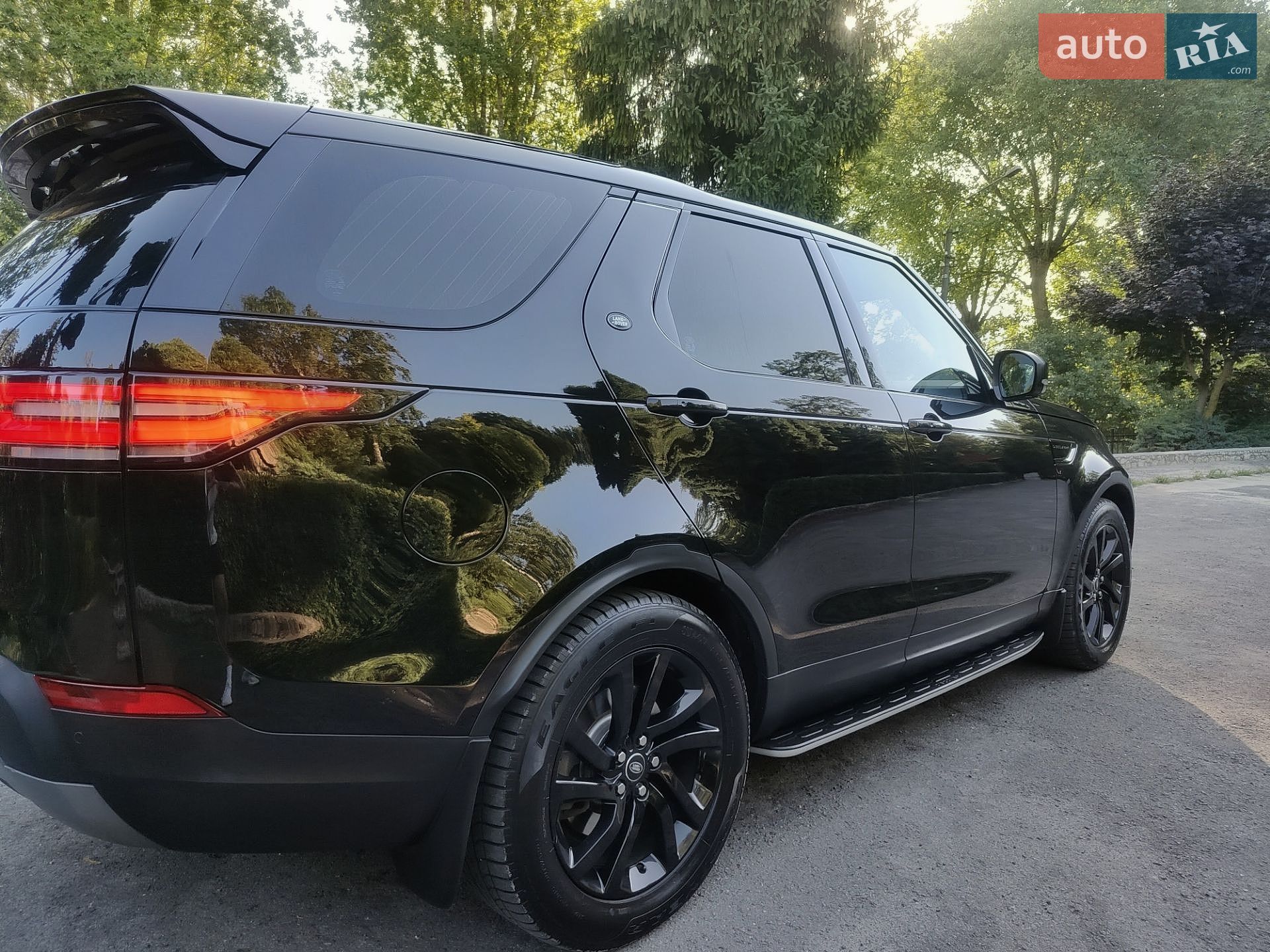 Land Rover Discovery 2017 VIN SALRA2BK8HA034961 фото оголошення 33 з 69