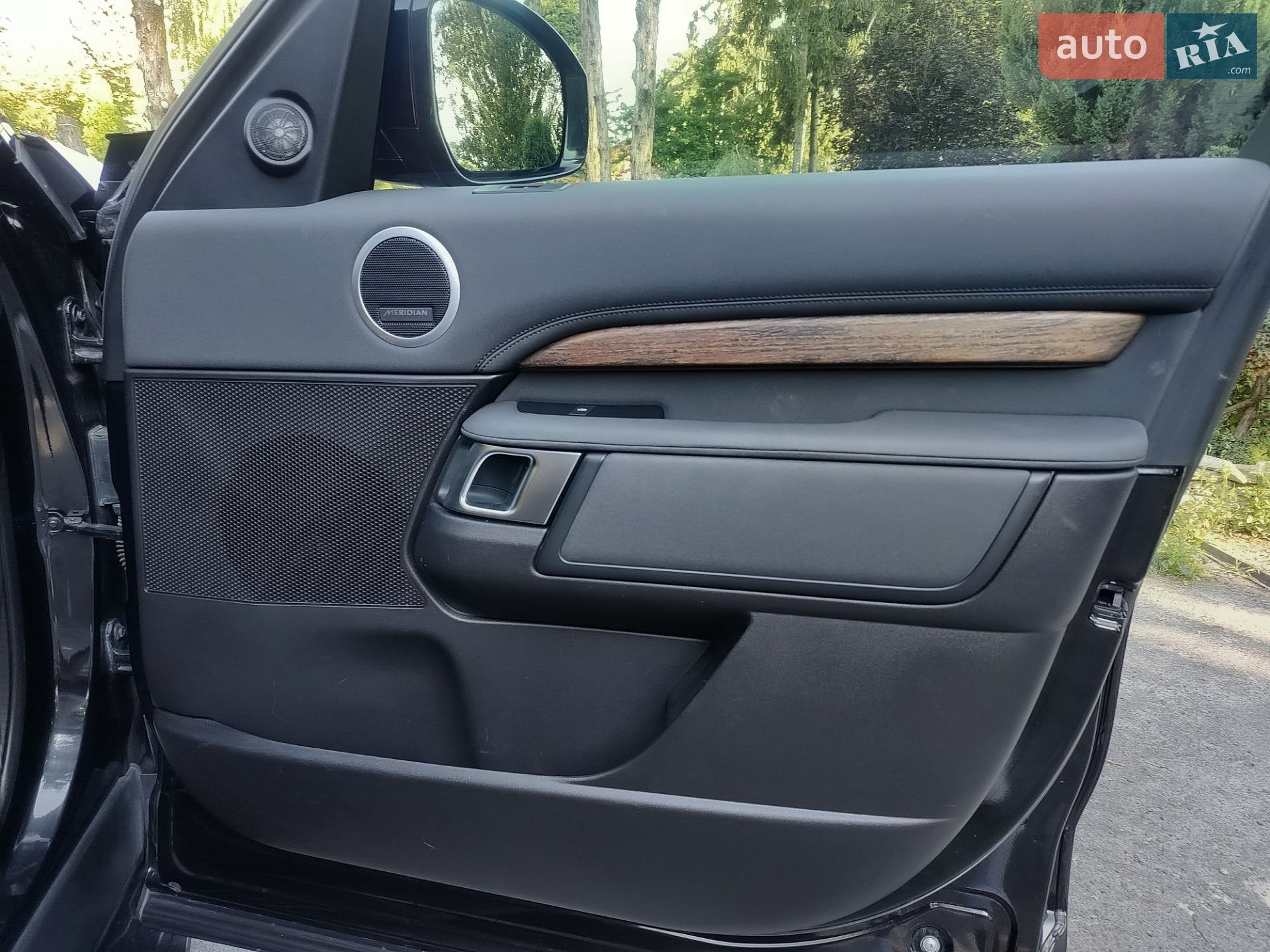 Land Rover Discovery 2017 VIN SALRA2BK8HA034961 фото оголошення 52 з 69