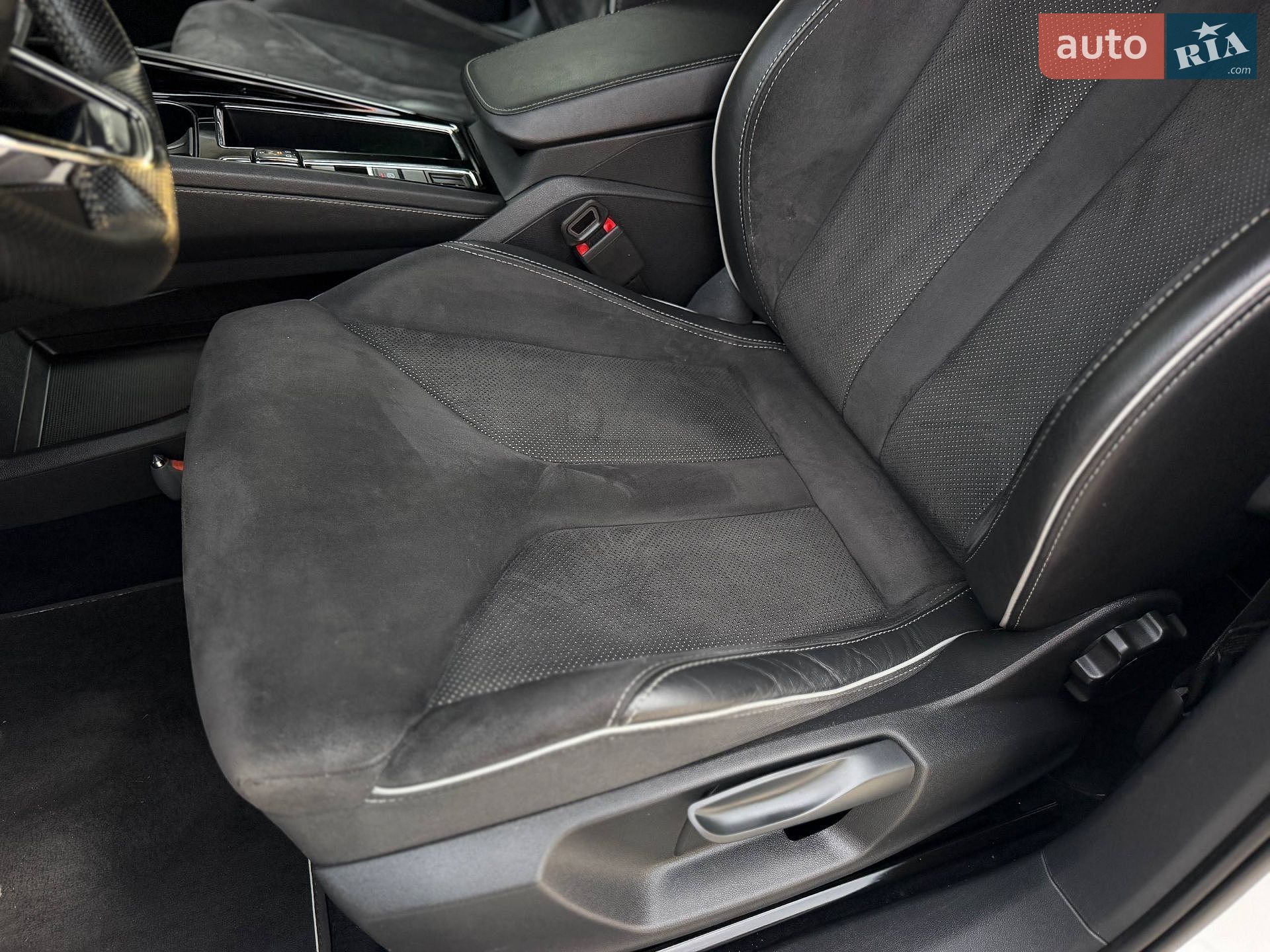 Skoda Enyaq iV 2022 VIN TMBJB7NY0NF034854 фото оголошення 39 з 81